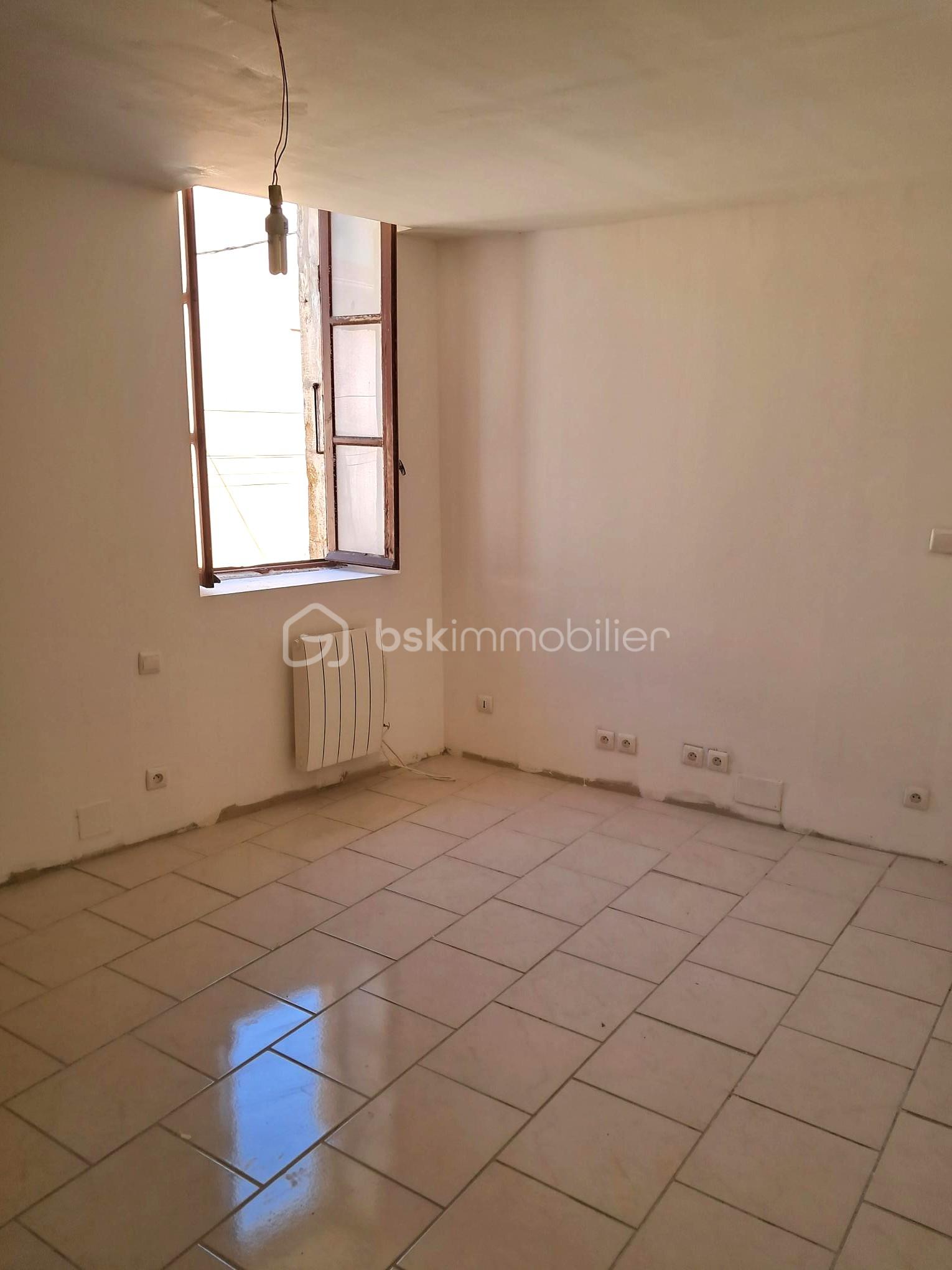 Maison ancienne de 95 m² - E1-CH LP.jpg