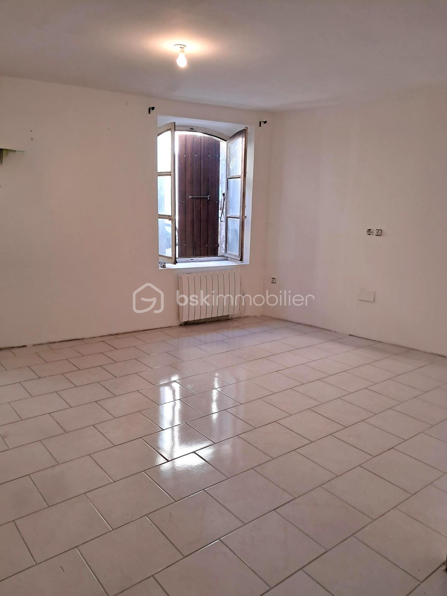 Maison ancienne de 95 m² - C2-SALON.jpg