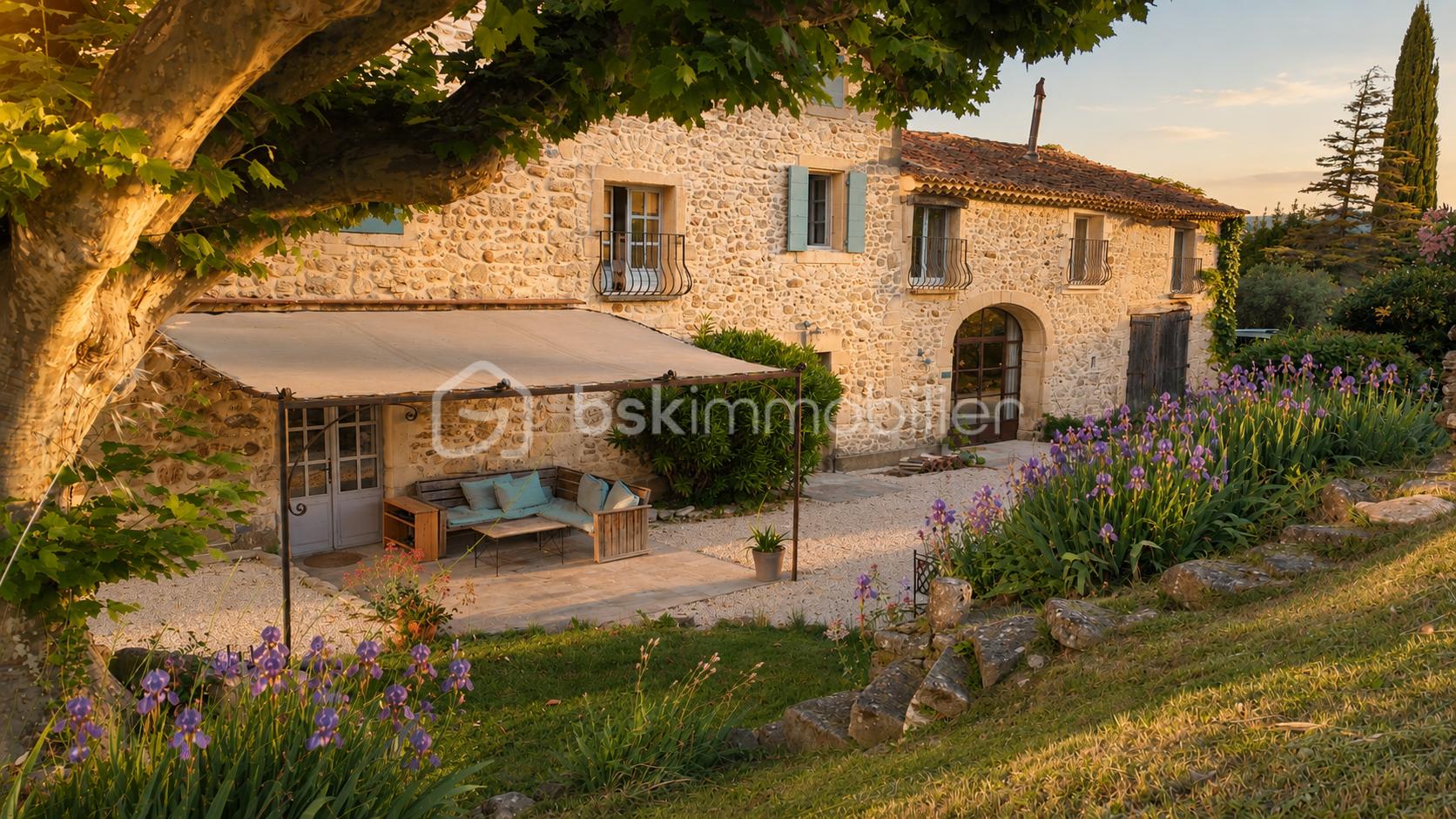 GRIGNAN A VENDRE MAS PROVENCAL EMILIE BROCHE 0629326964 (9).png