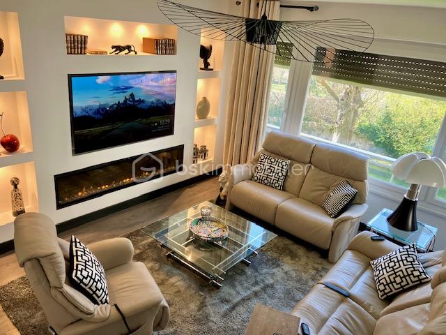 eric salon vers cuisine.jpeg