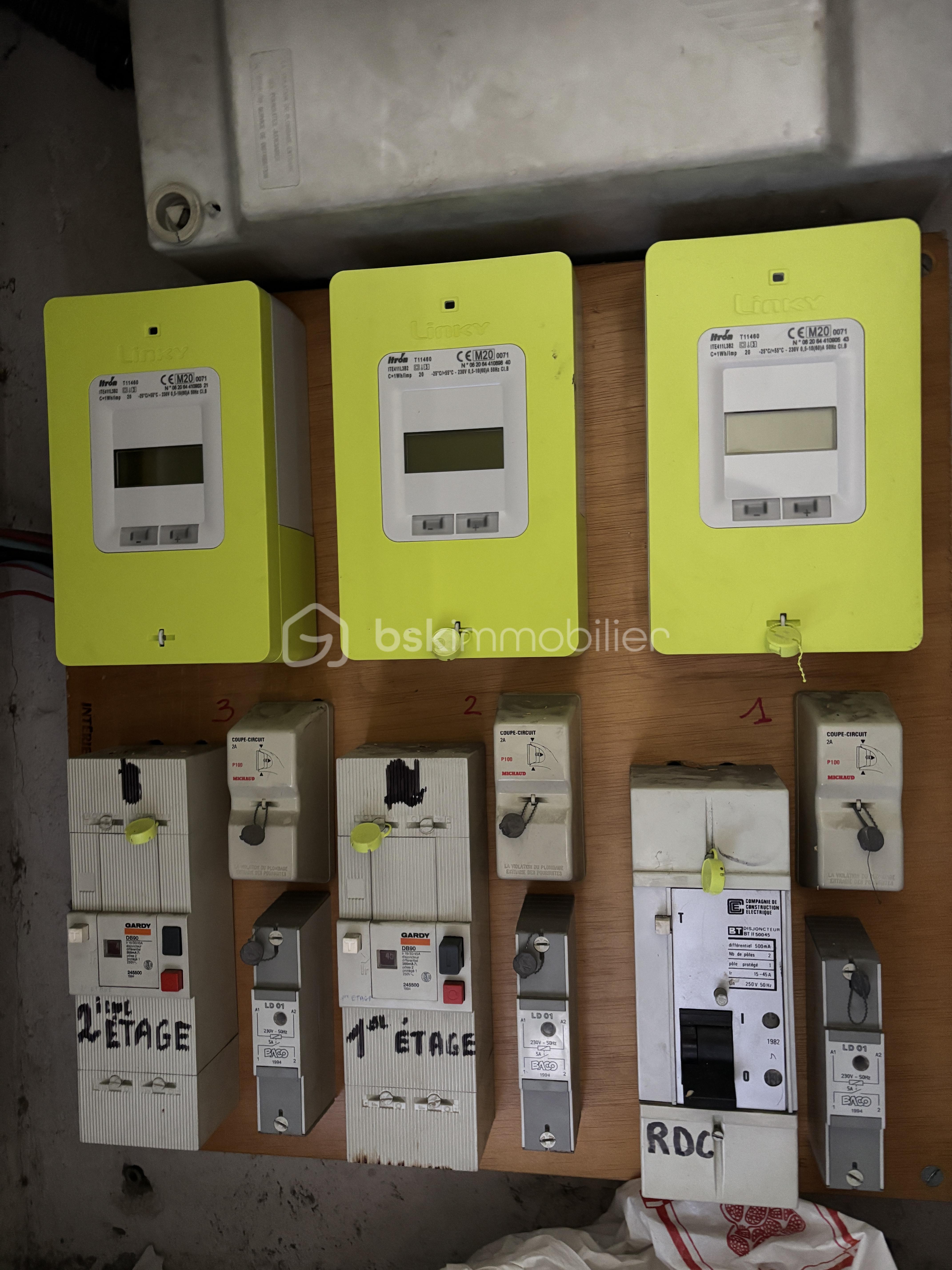 Immeuble de 150 m² - IMG_5531.JPG