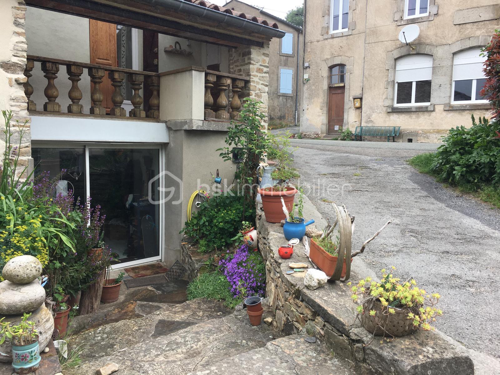 Maison de village de 110 m² - WhatsApp Image 2025-06-07 at 13.51.58(1).jpeg