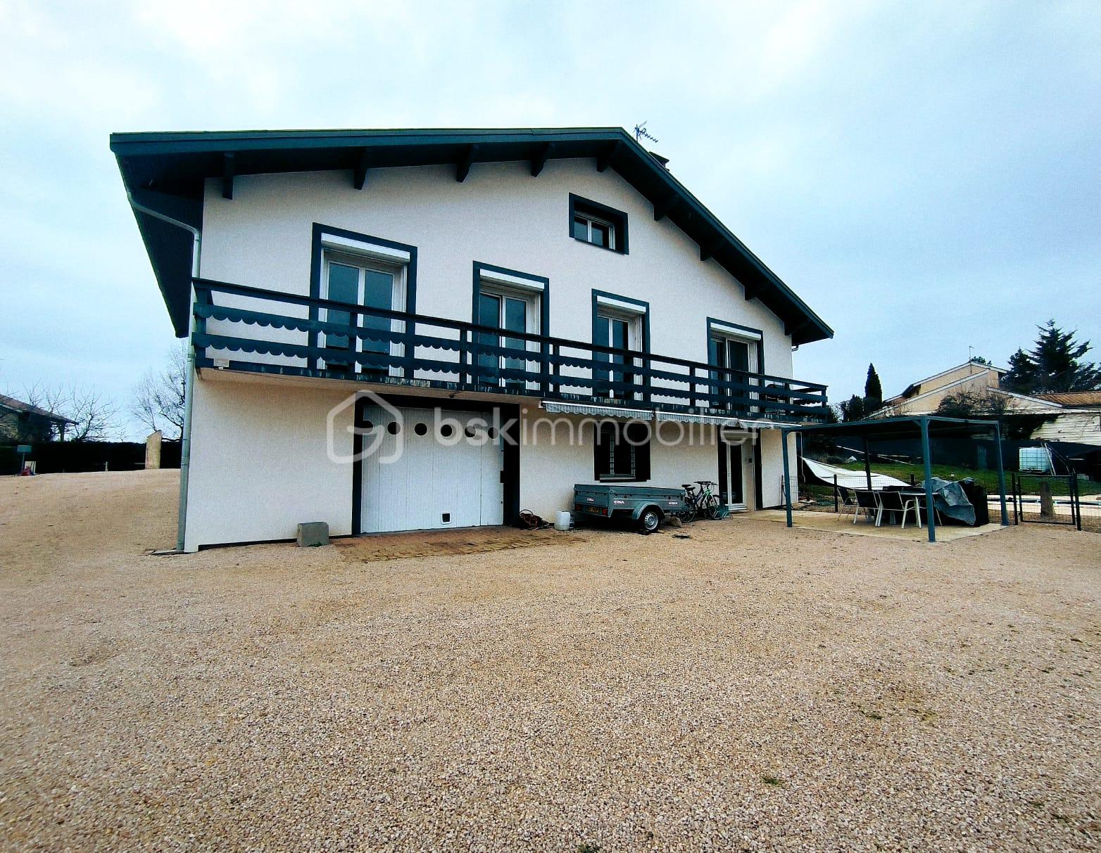 Maison de 196 m² - WhatsApp Image 2026-02-04 at 16.10.12.jpeg