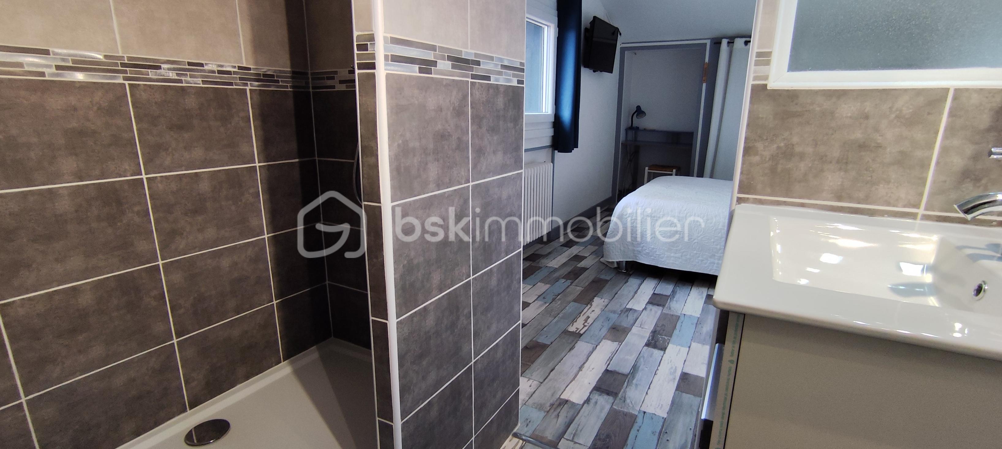 chambre haut est.jpg