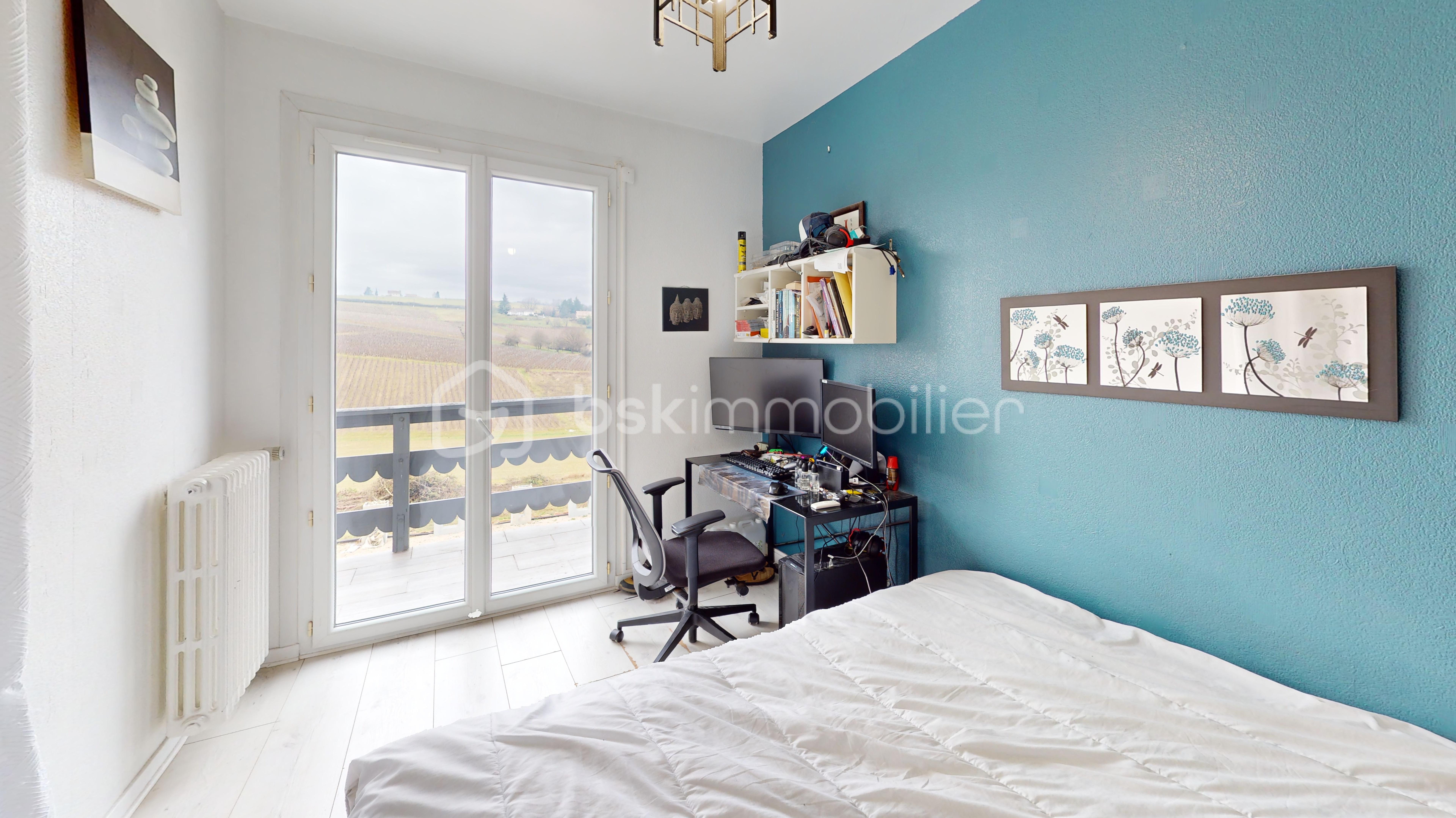 Maison de 196 m² - Maison-a-vendre-HURIGNY-71-Bedroom 9.jpg