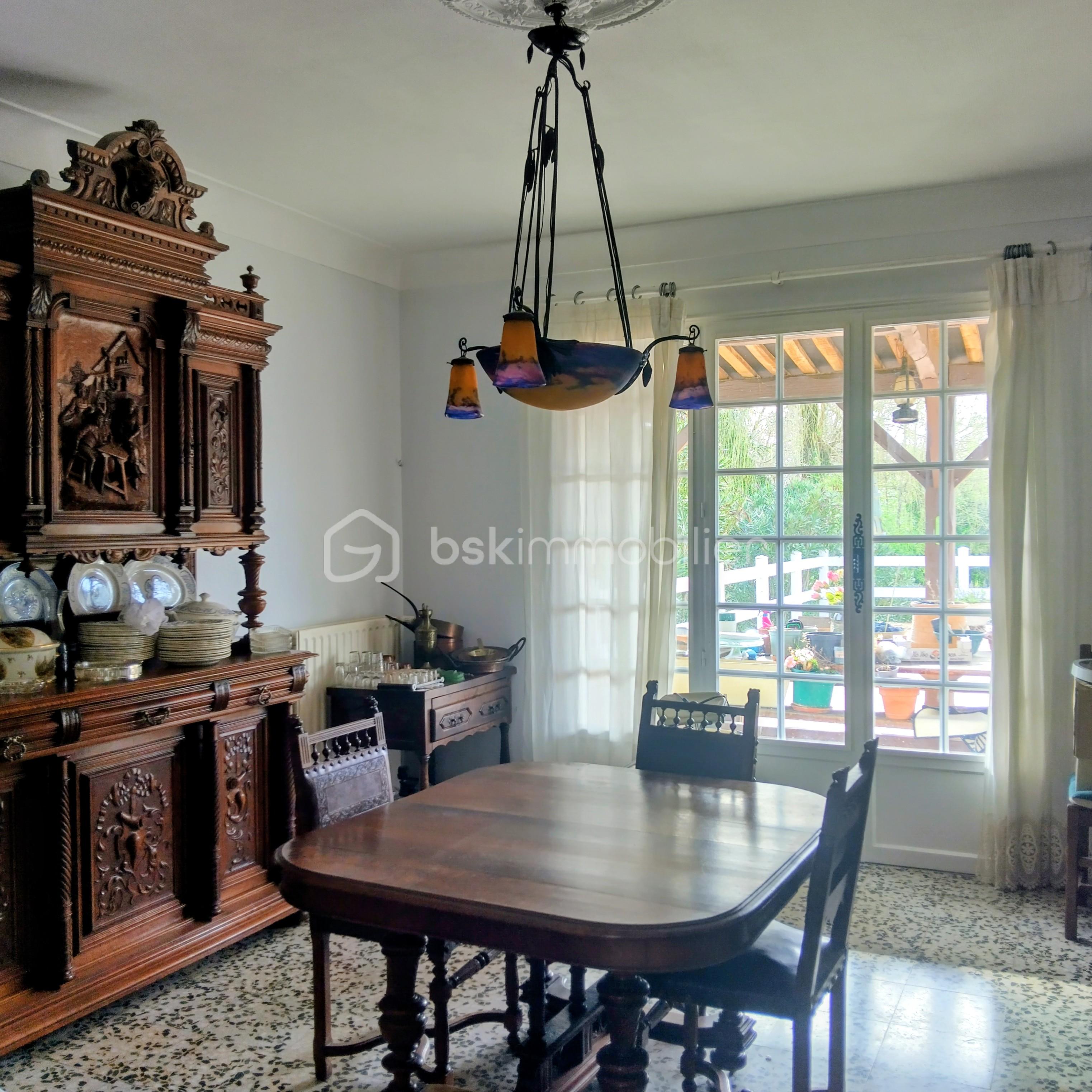 salle a manger clair.jpg