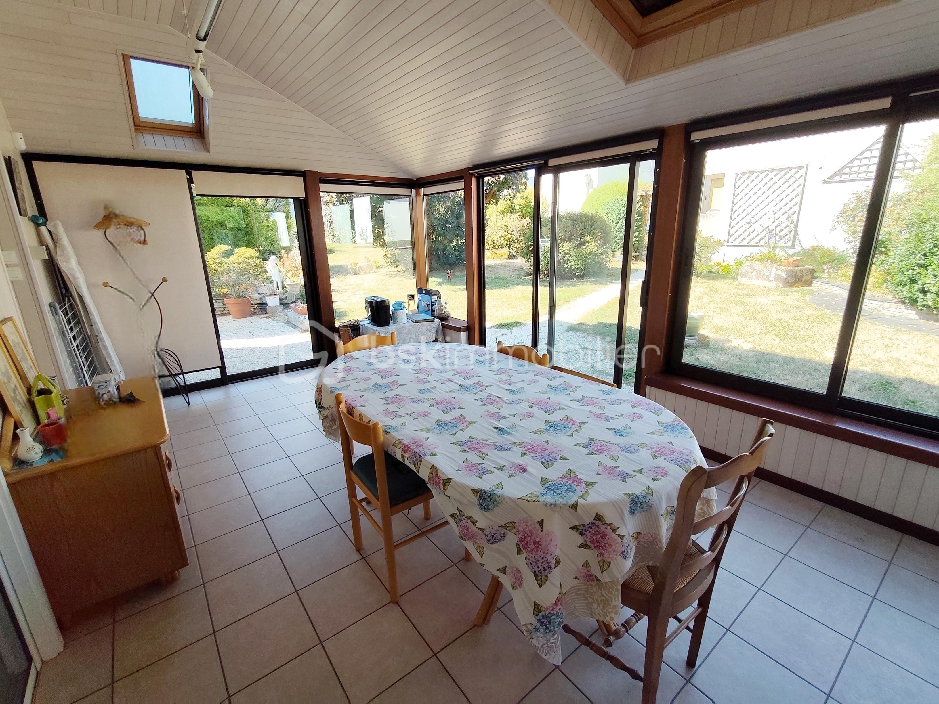 veranda a.jpg