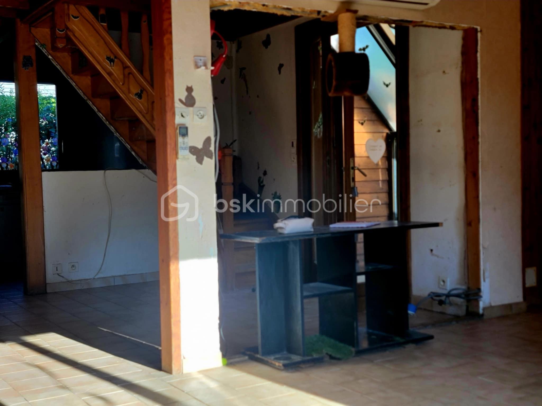 Chalet de 60 m² - 735642e5-a59f-4b45-9a3c-a98eb6fc43ae.jpg
