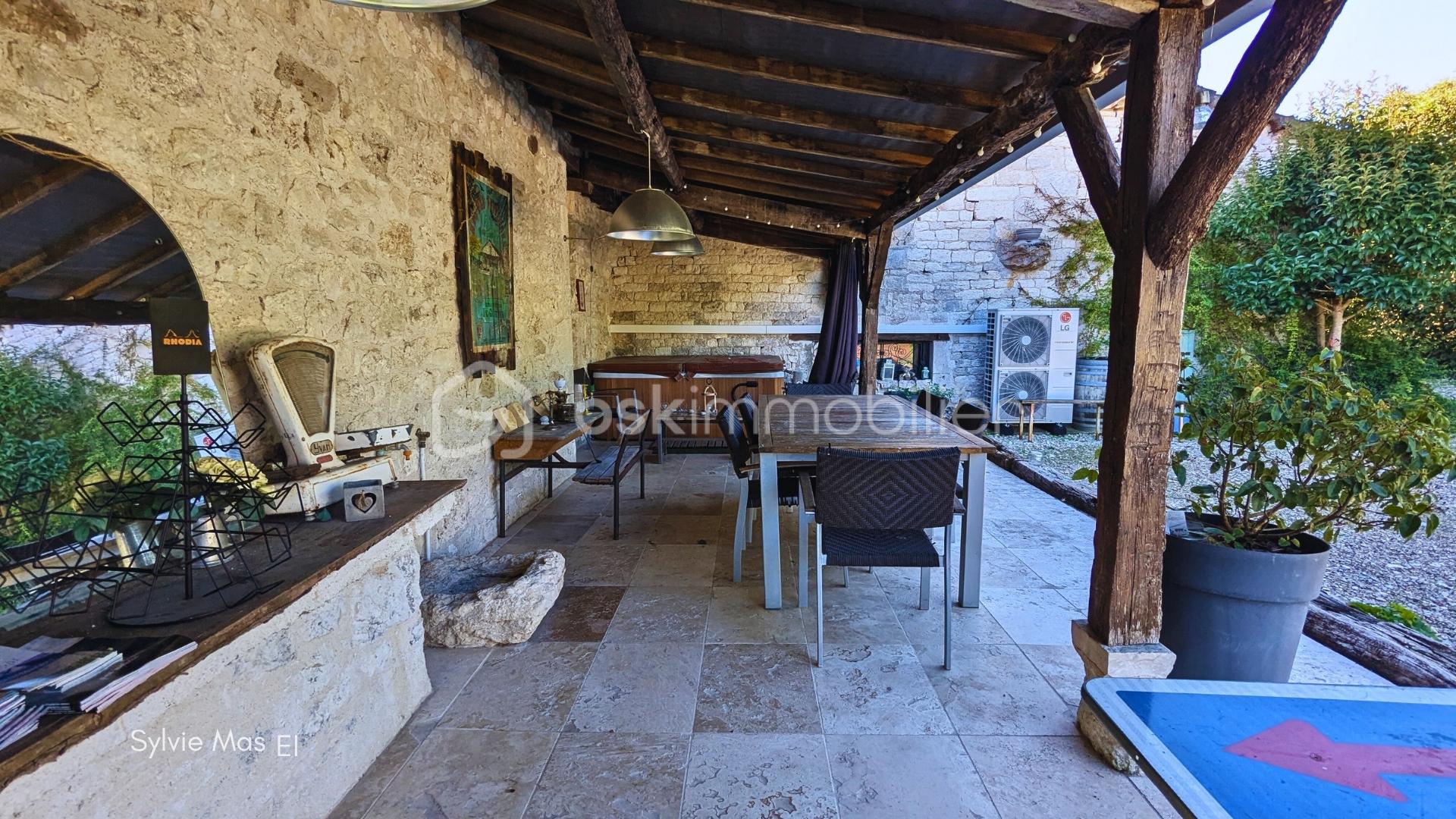 Maison de 390 m² - 7.jpg