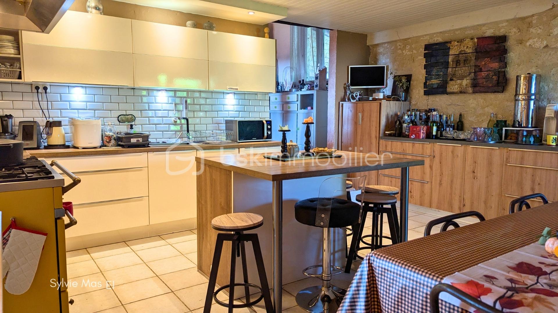 Maison de 390 m² - 20.jpg