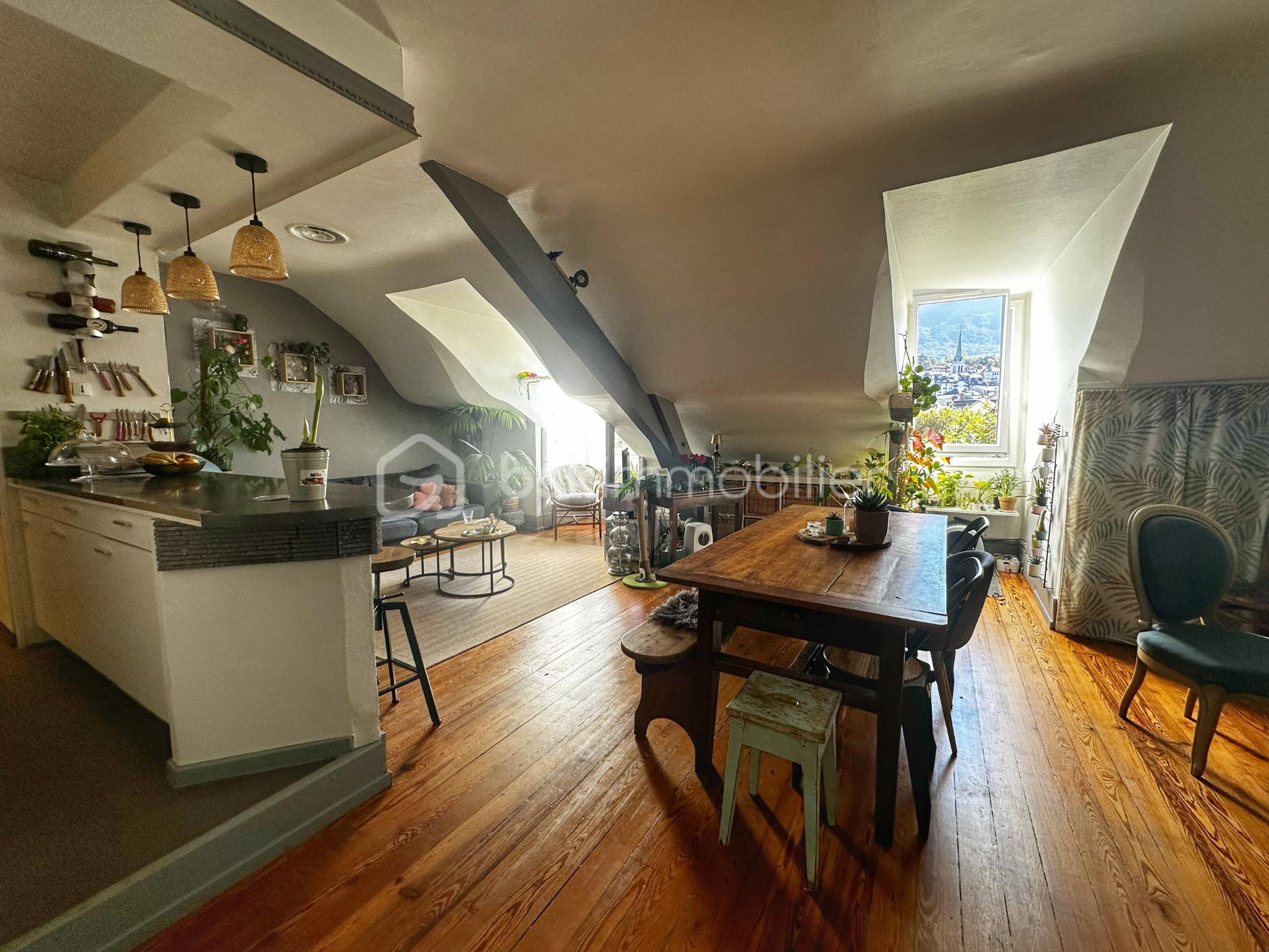 Appartement 5 pièces 77 m² · à Aix-les-Bains · 77 m² · 249 000 €