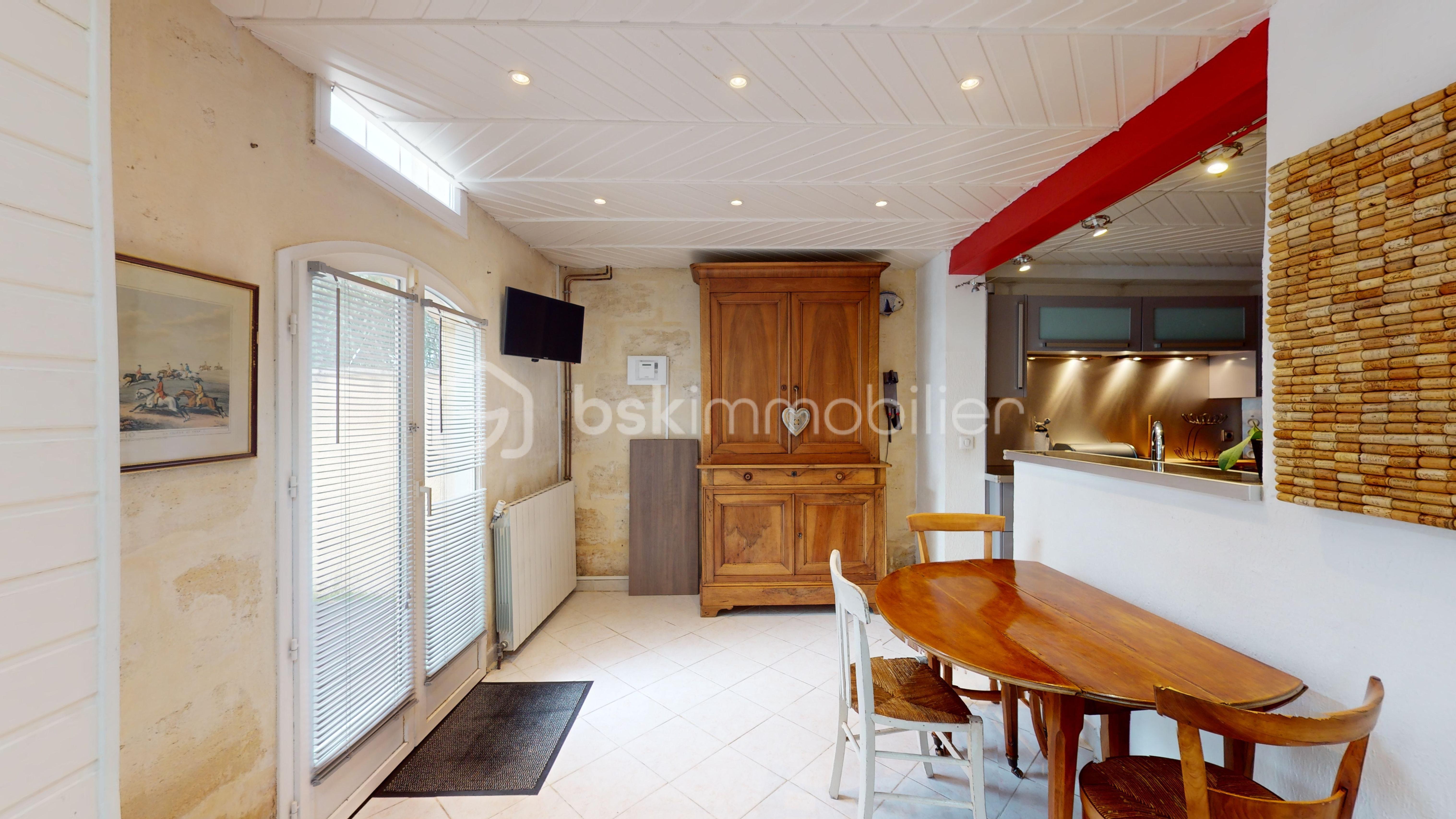 Maison de 340 m² - Maison-Capian-01282025_145902.jpg