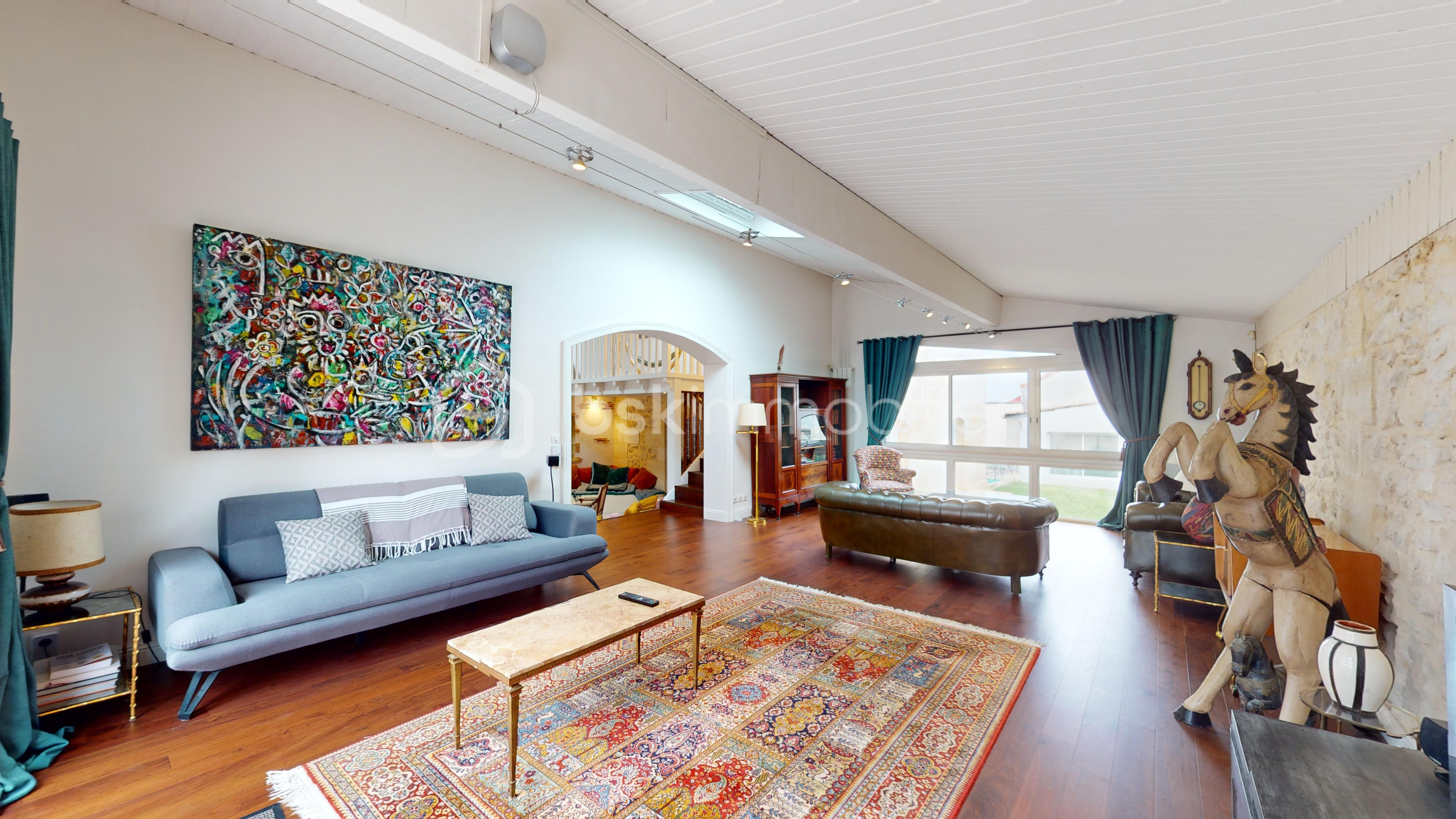 Maison de 340 m² - Maison-Capian-01282025_145312.jpg