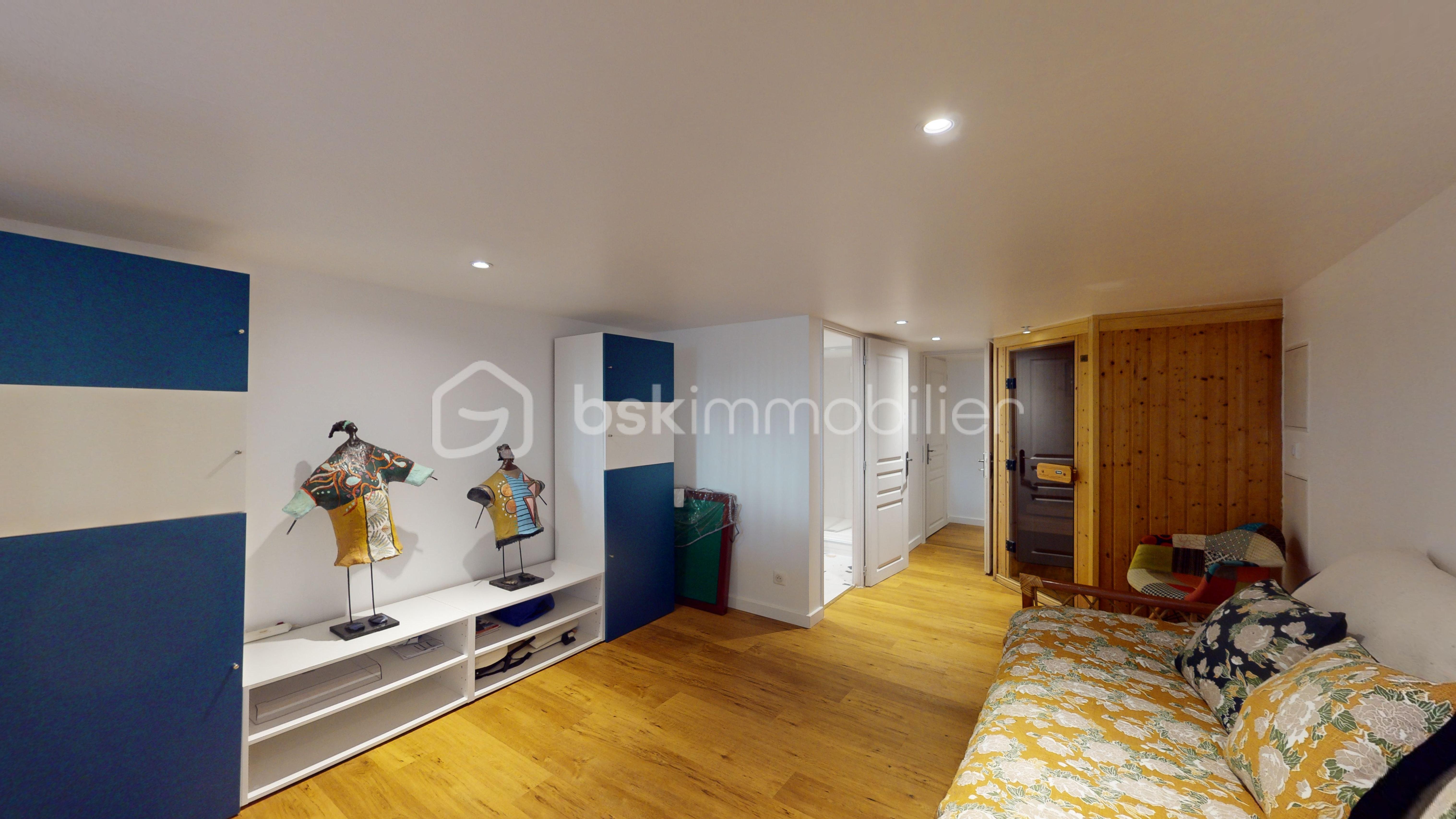 Maison de 340 m² - Maison-Capian-01282025_150728.jpg