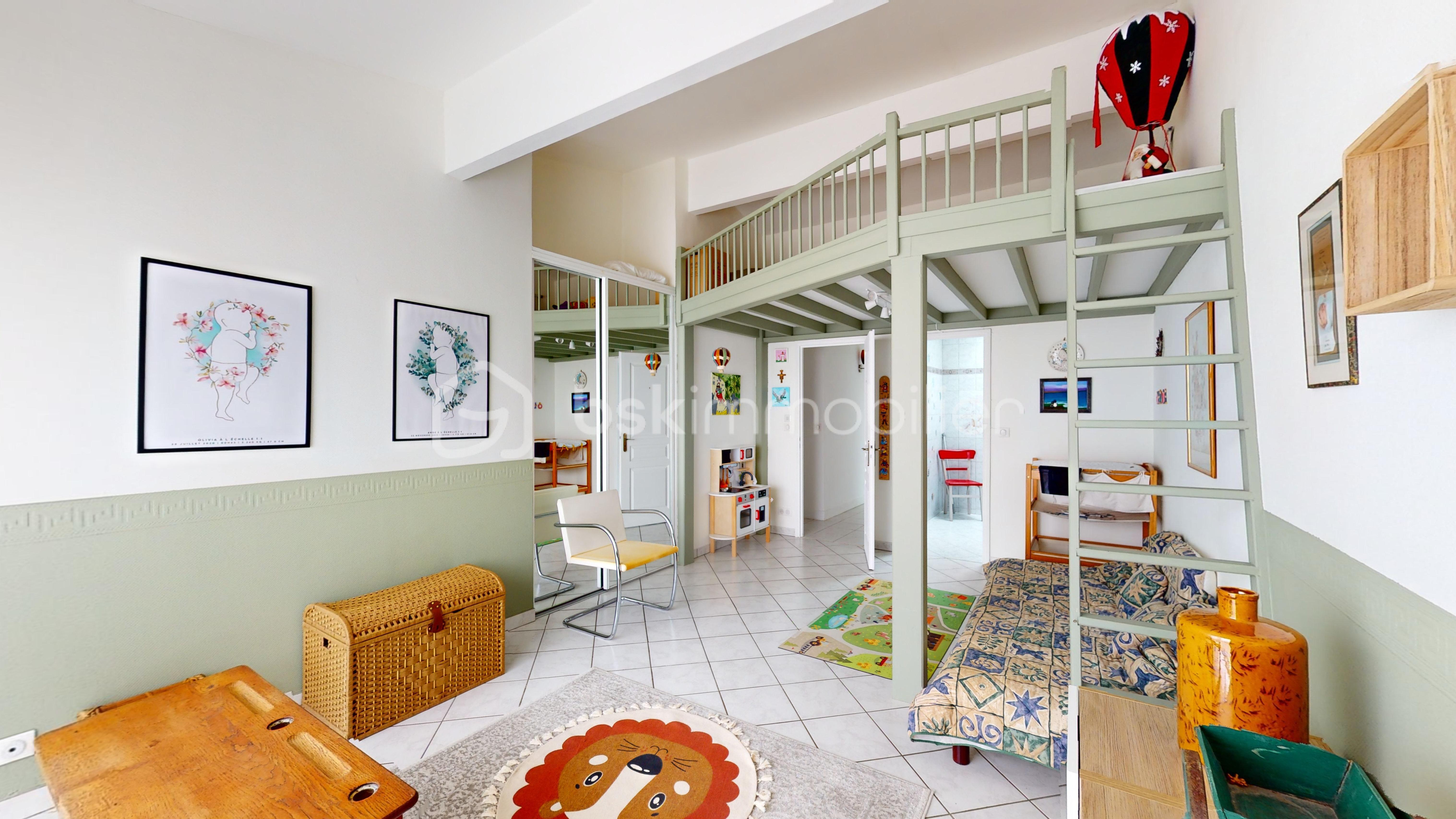Maison de 340 m² - Maison-Capian-01282025_151040.jpg