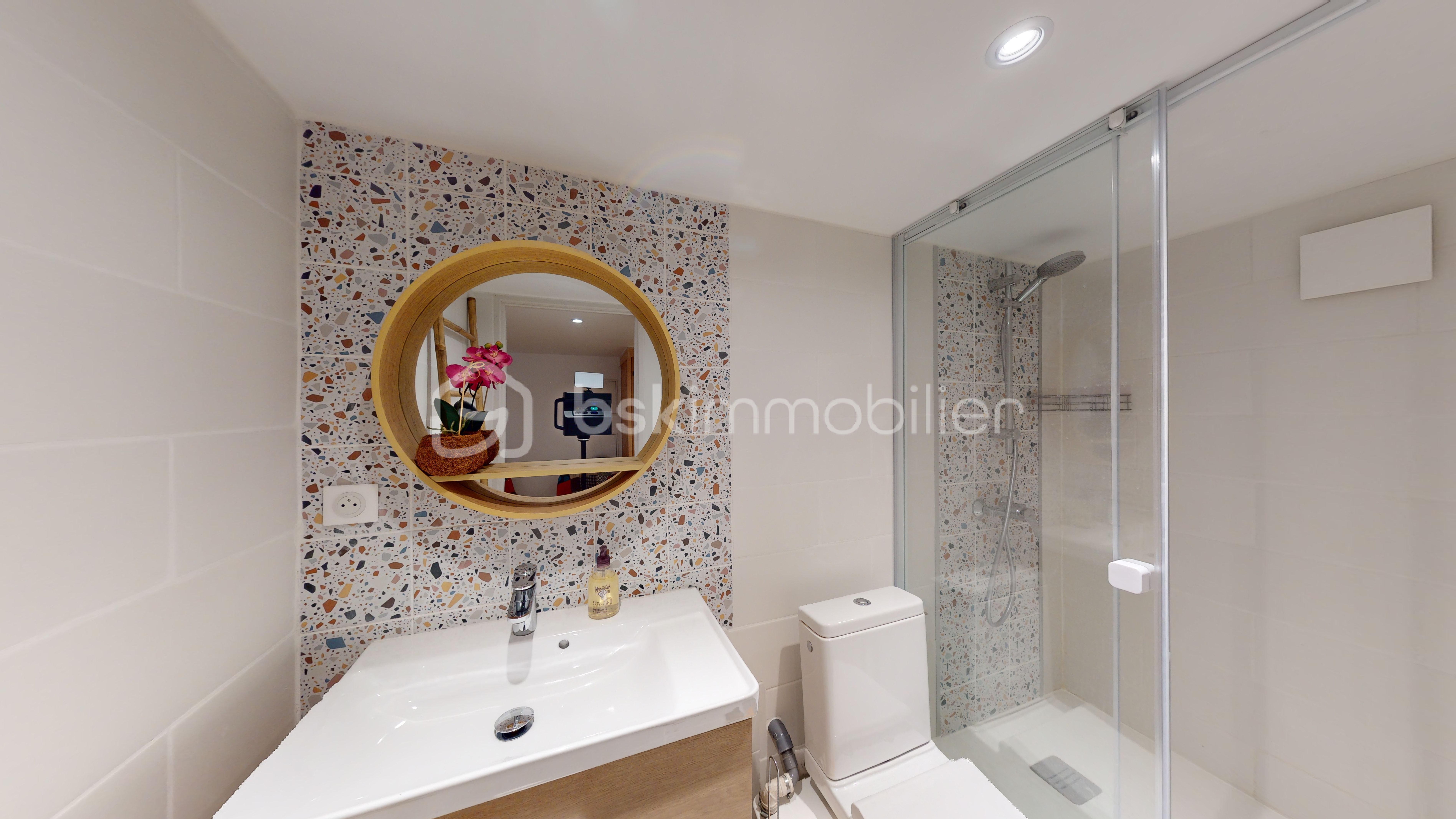 Maison de 340 m² - Maison-8-pieces-Capian-Salle-de-bain.jpg