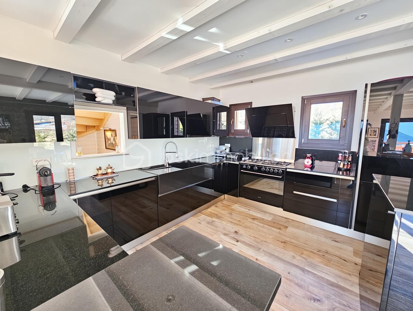 Chalet de 315 m² - 6e71b650e3b3533-1.png