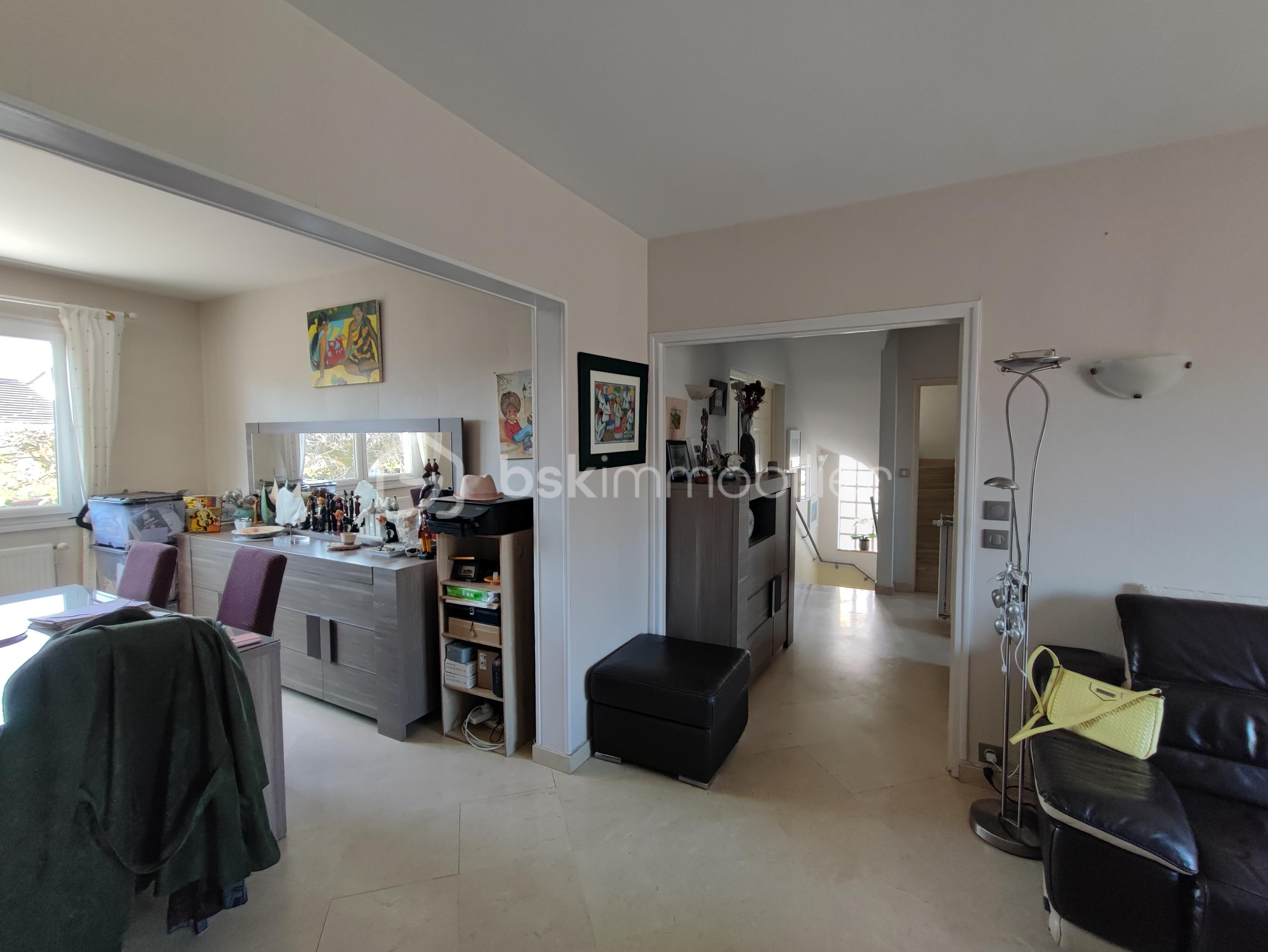 Maison en pierre de 160 m² - 1744315302512.jpg