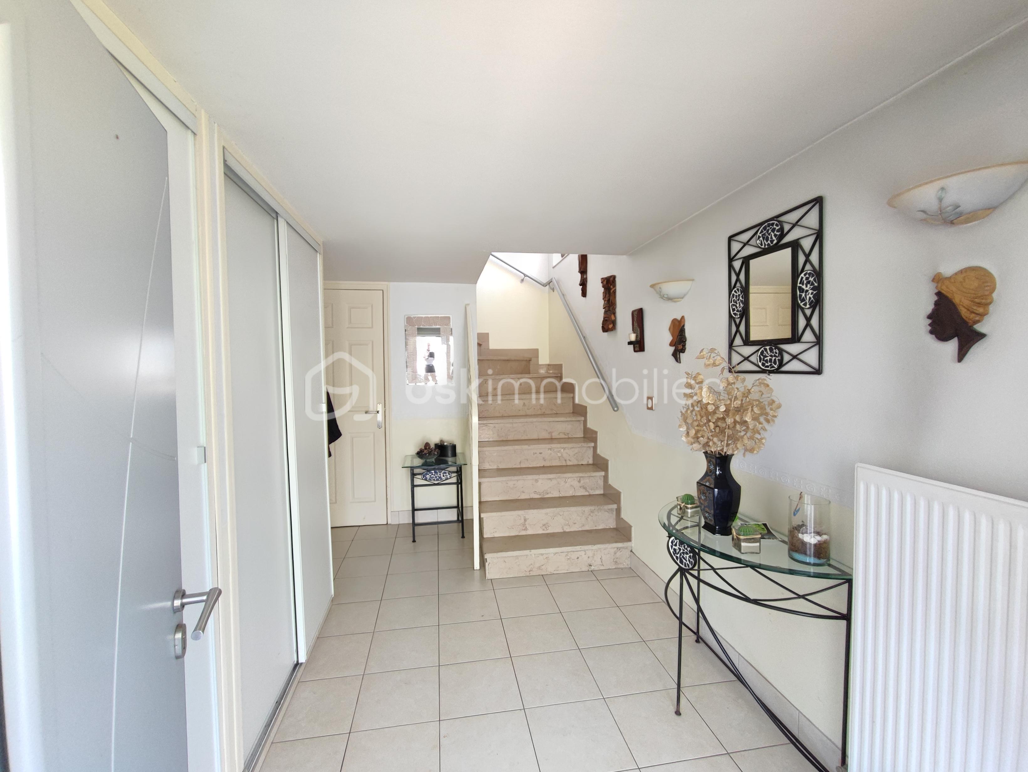 Maison en pierre de 160 m² - 1744315128592.jpg