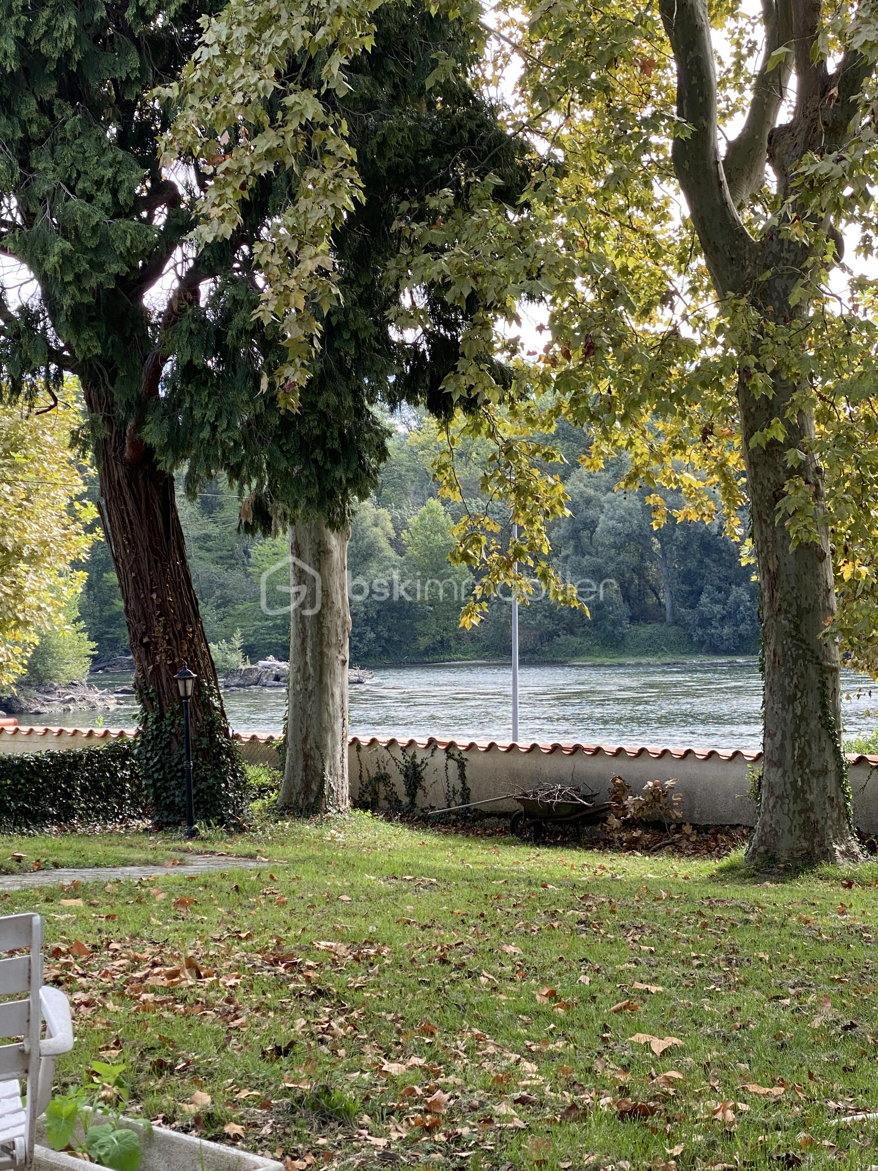 Maison de 210 m² - 08 -EXT VUE GNE.JPG