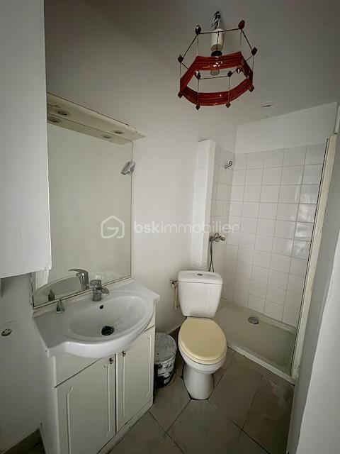 Appartement de 28 m² - SALLE DEAU.jpg