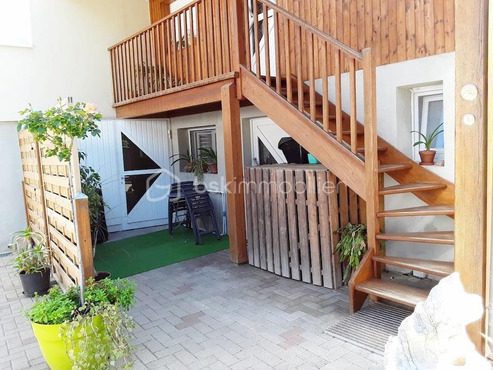 Maison de 148 m² - entree F2.jpg