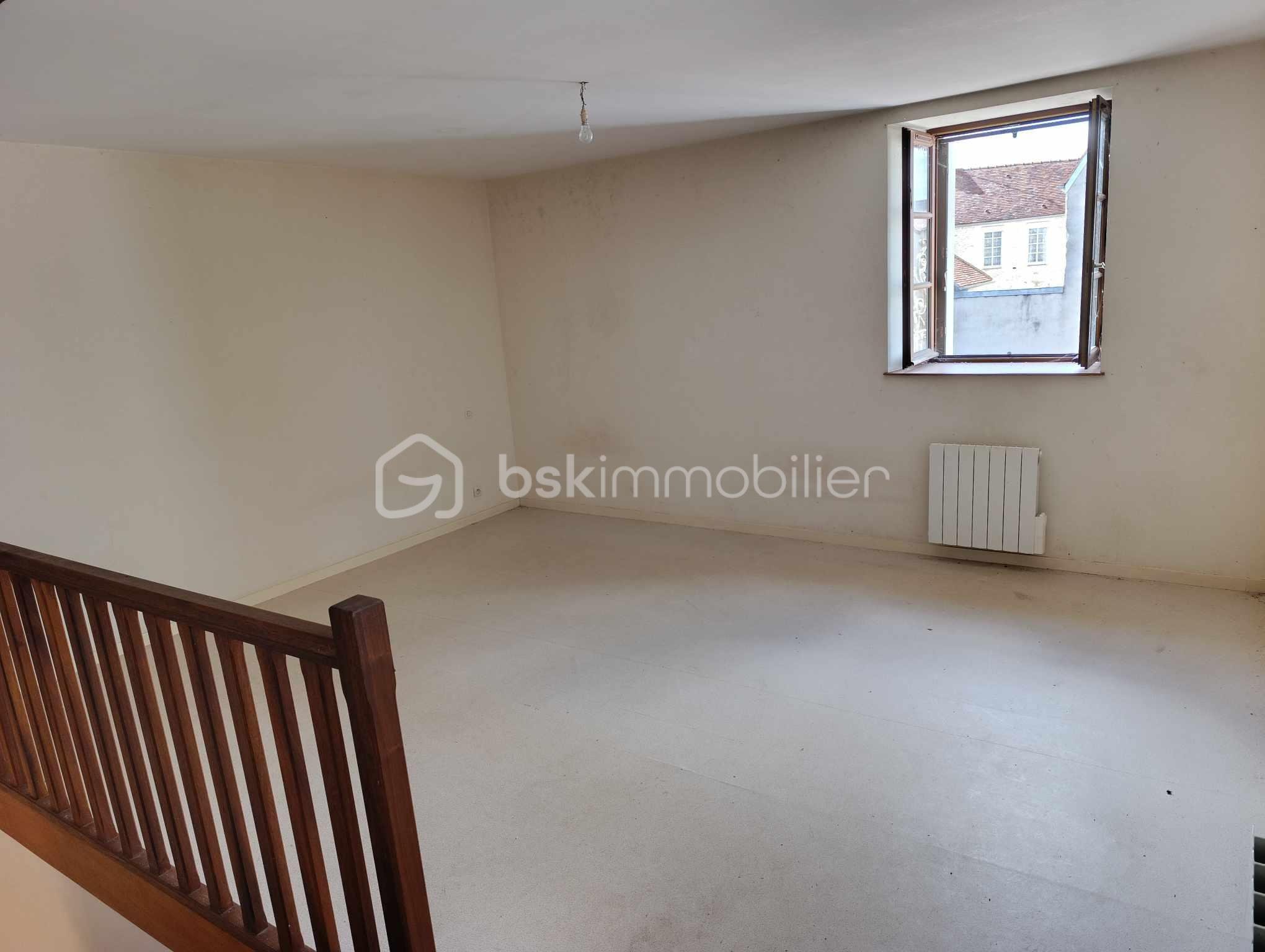 Immeuble mixte de 247,99 m² - 491073345_1002090204919722_3551189626254774121_n.jpg