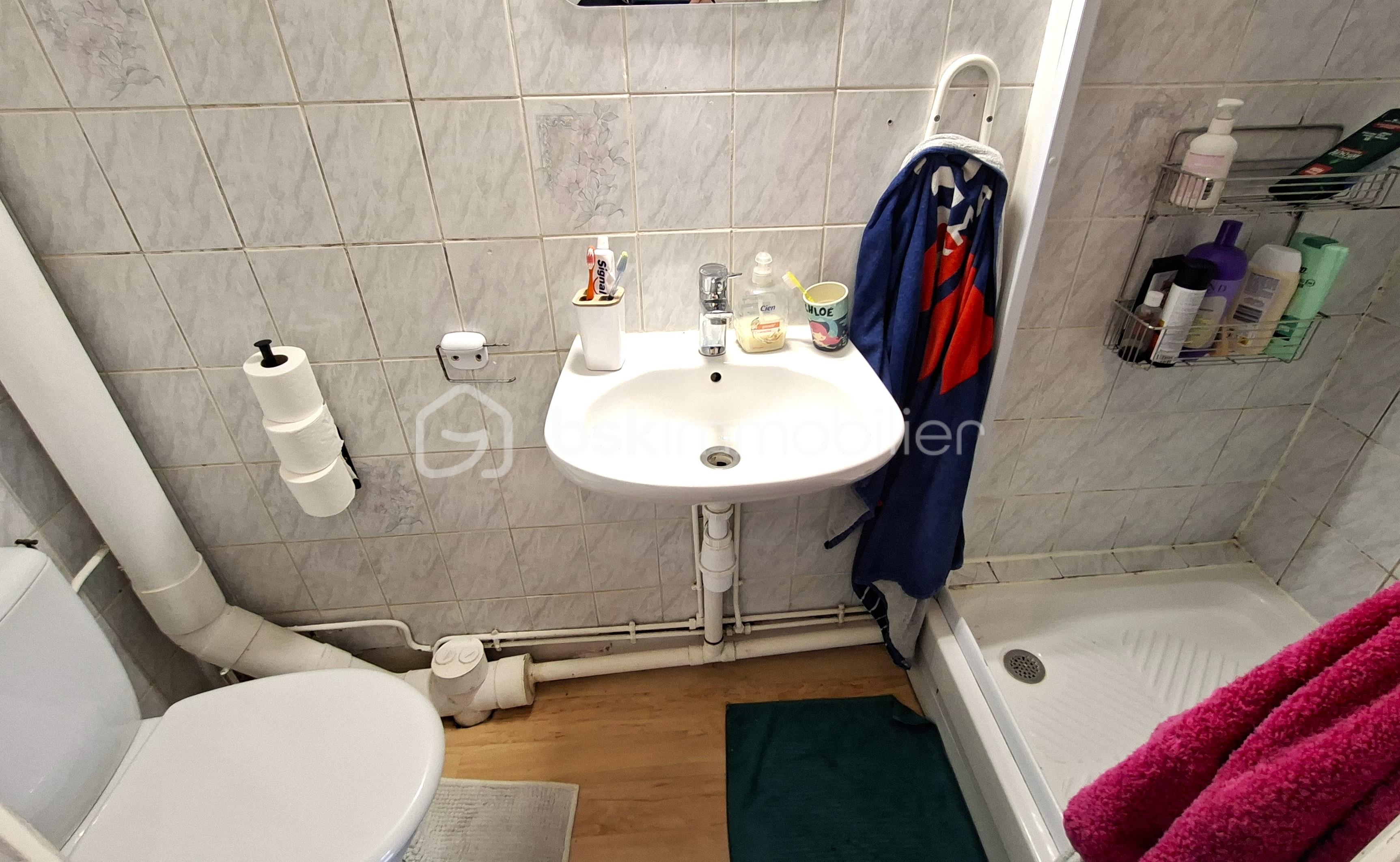 JC salle d'eau individuelle .jpg