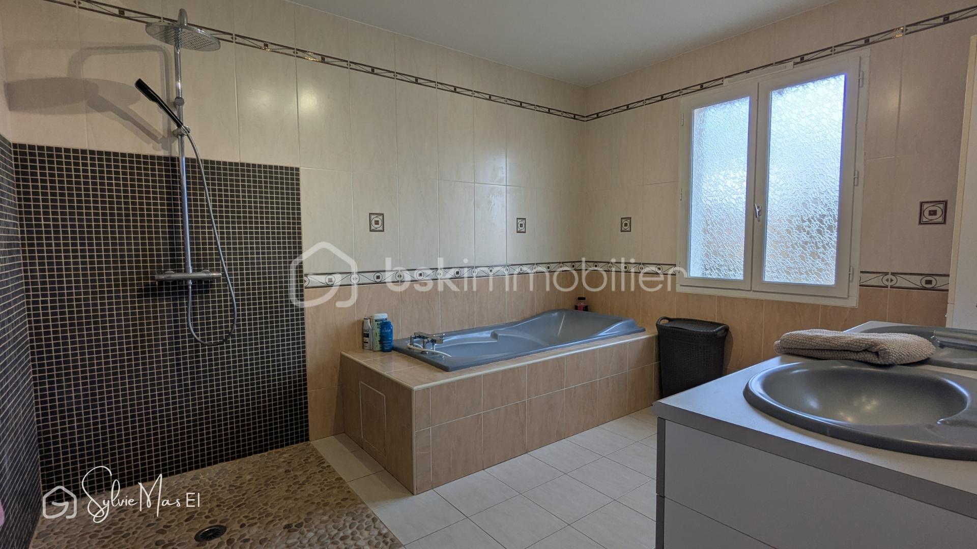 Maison de 150 m² - E.jpg