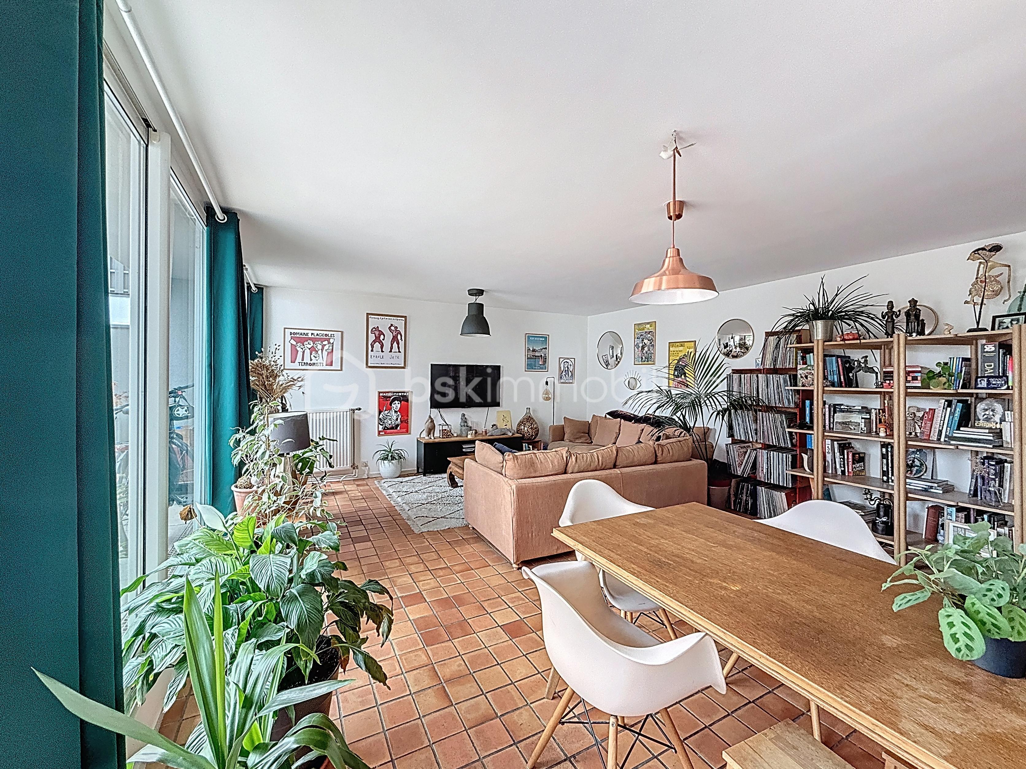 Appartement de 100 m² - appartement-saint-gregoire_00002.jpg
