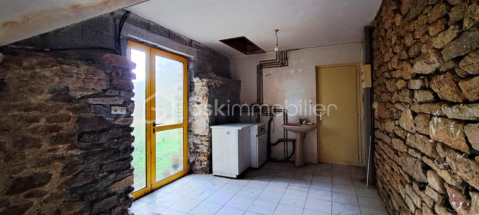 Maison en pierre de 98 m² - arr cuisine chaufferie.jpg