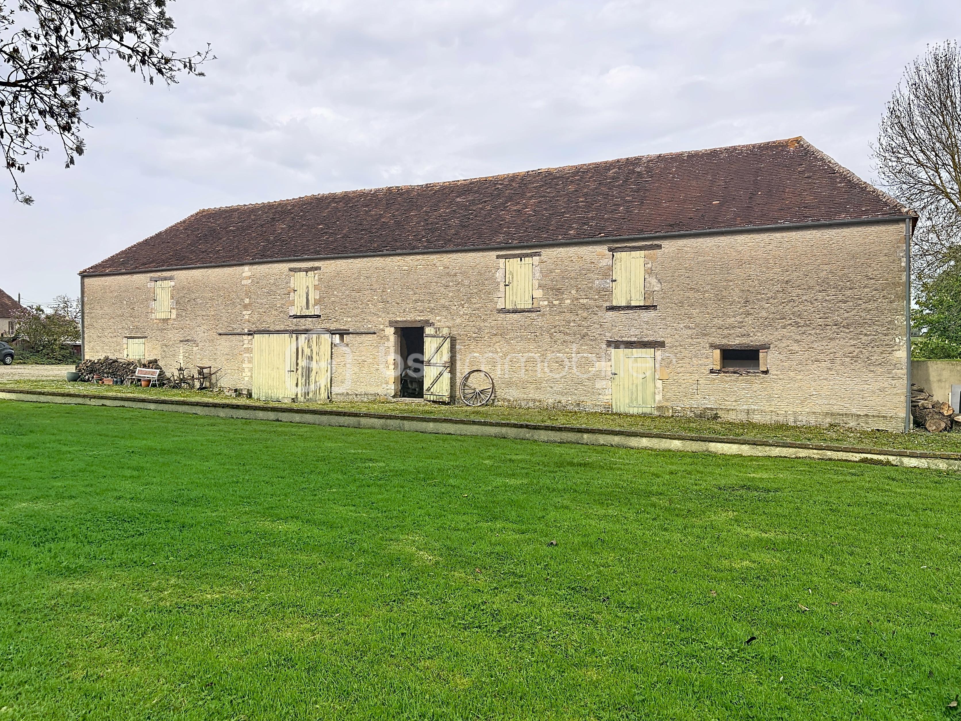 Maison 5 pièces 94 m² · à Saint-Pierre-sur-Dives · 94 m² · 345 000 €