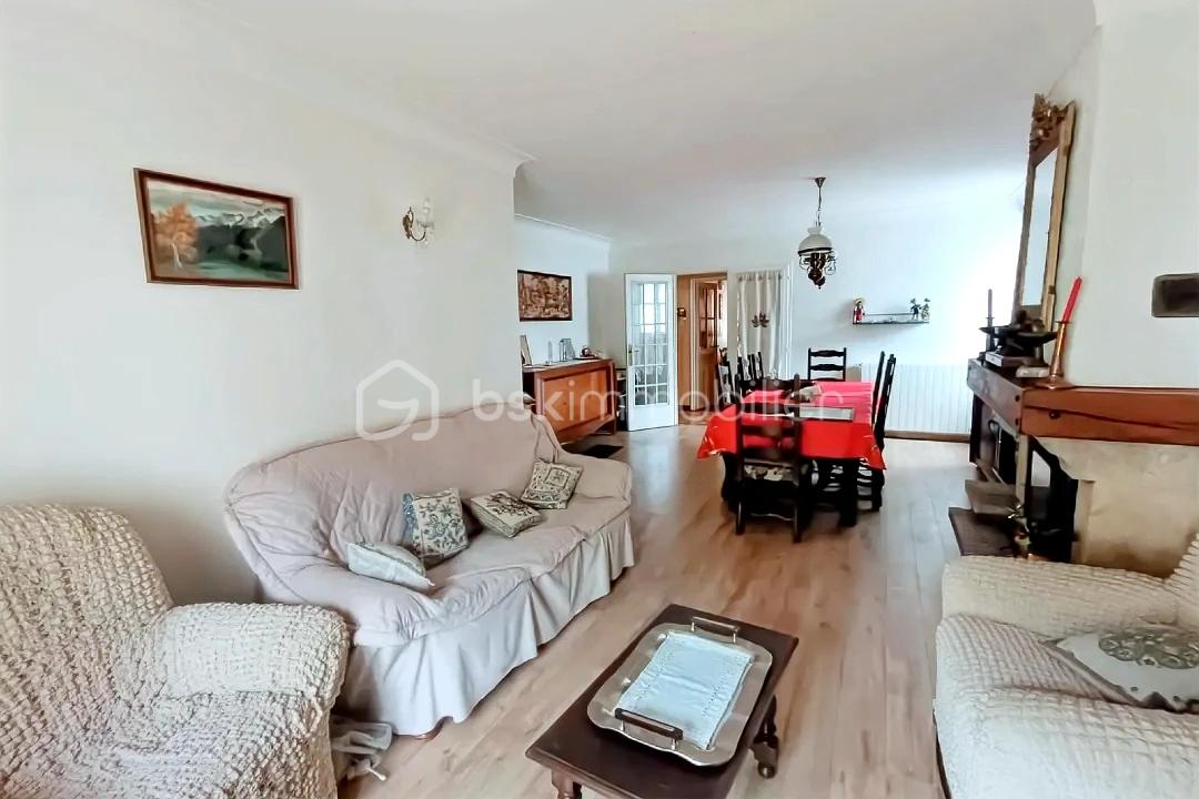 Maison de 145 m² - hoqi-c833fc4801694142aba5d030840e7fca.jpg