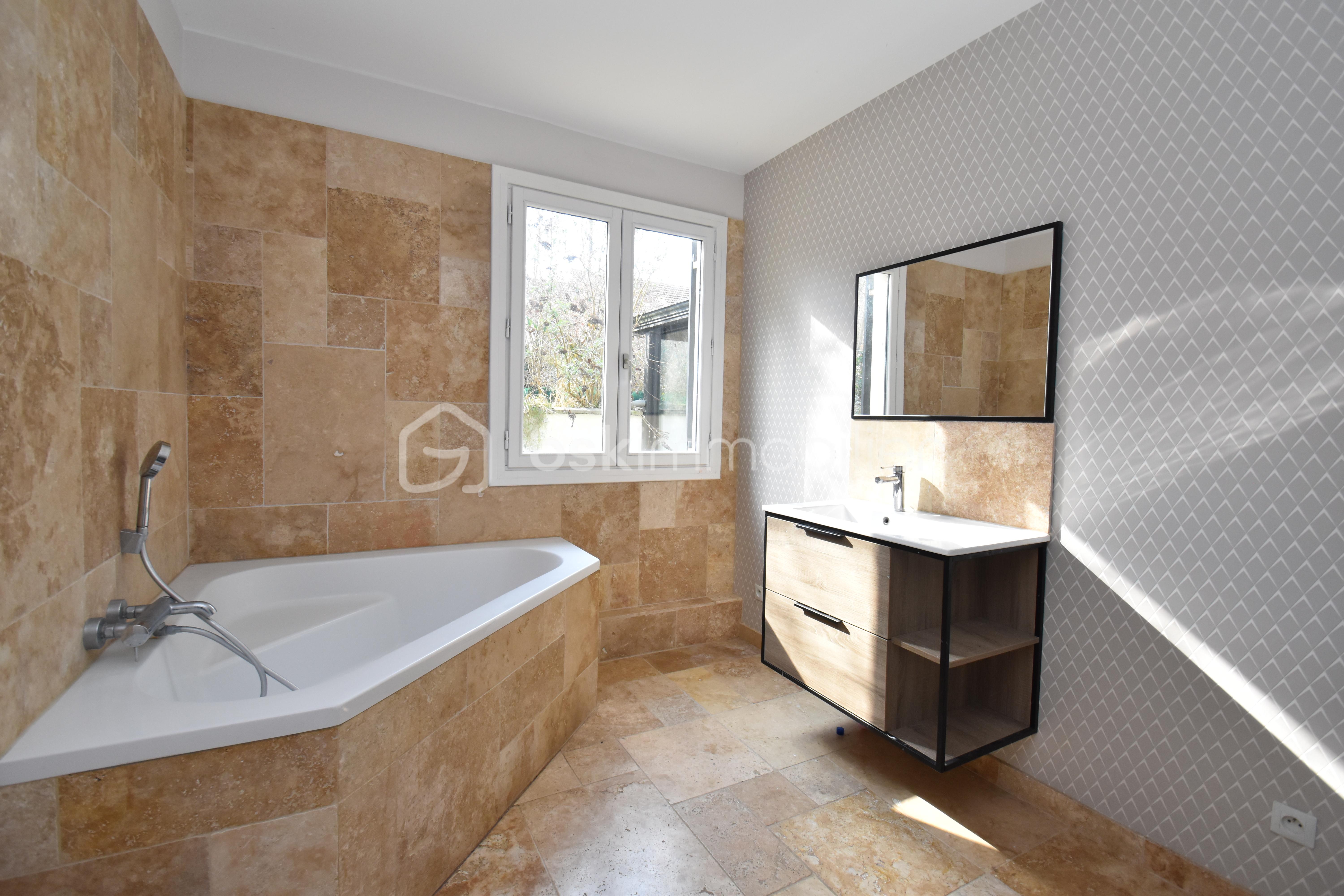 Pavillon de 128 m² - sdb1.JPG