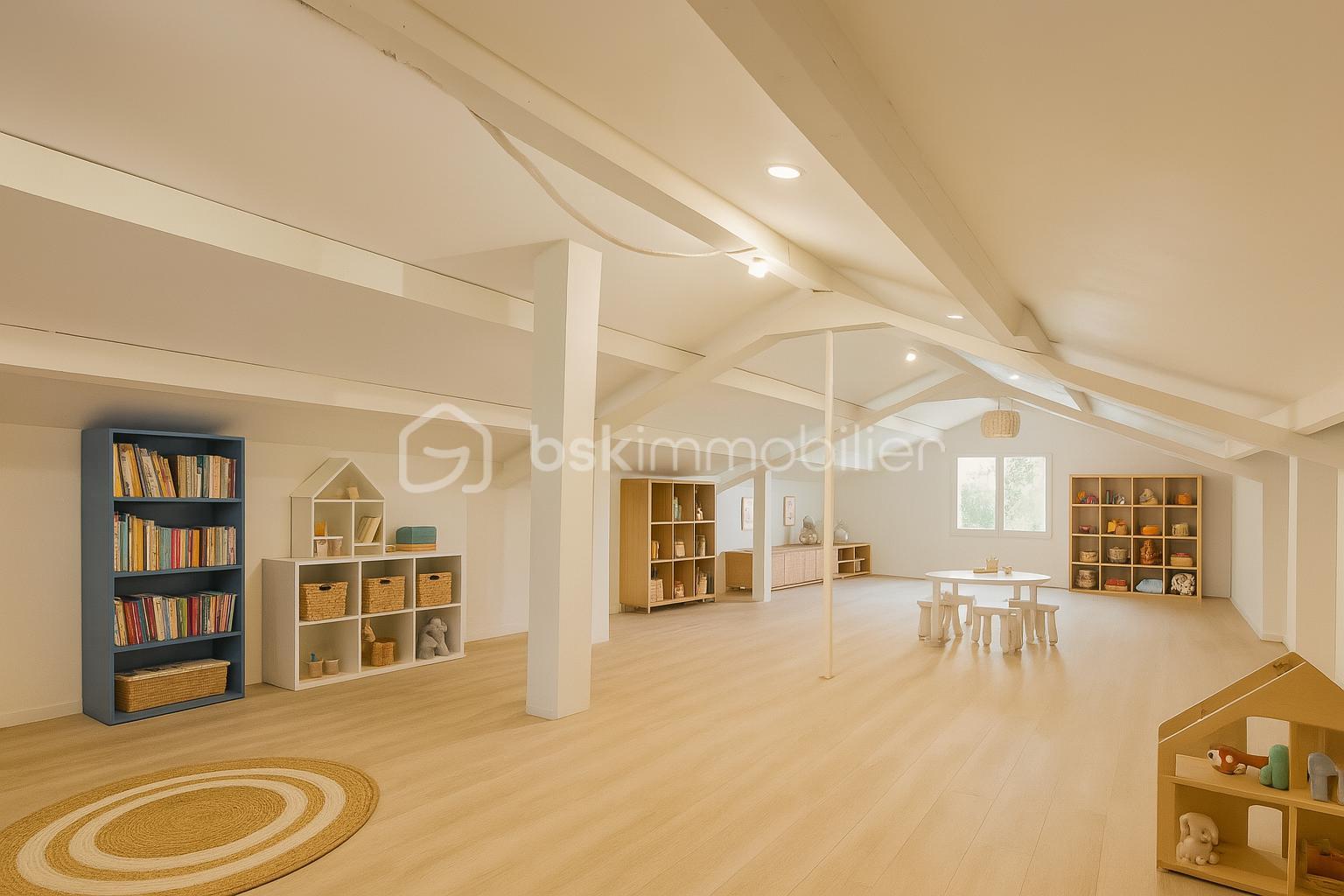 Maison de 172,87 m² - combles_amenages.jpg