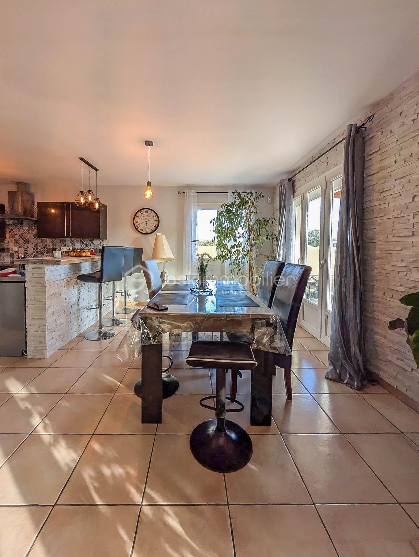 Maison contemporaine de 130 m² - 589597926_10224542545431473_8750712913612775444_n.jpg