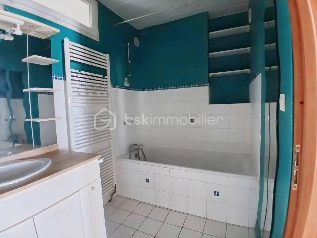 Maison de ville de 228 m² - FB_IMG_1762785278508.jpg