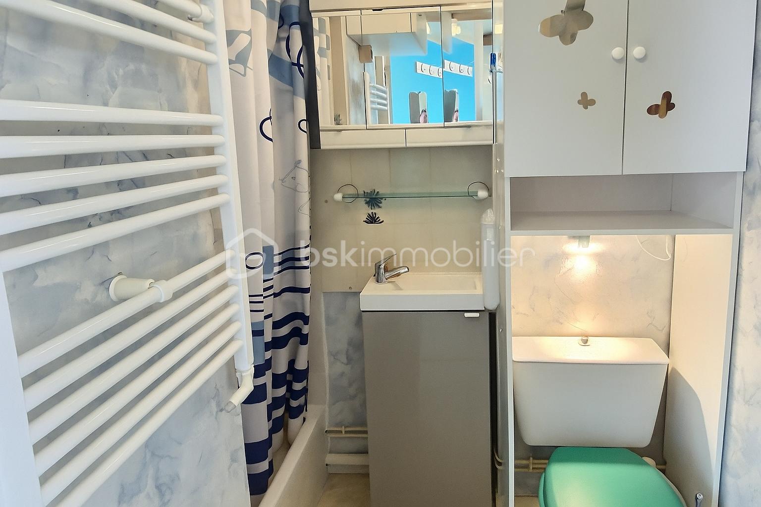 Appartement de 20 m² - ChatGPT Image Nov 8, 2025, 09_20_06 AM.png