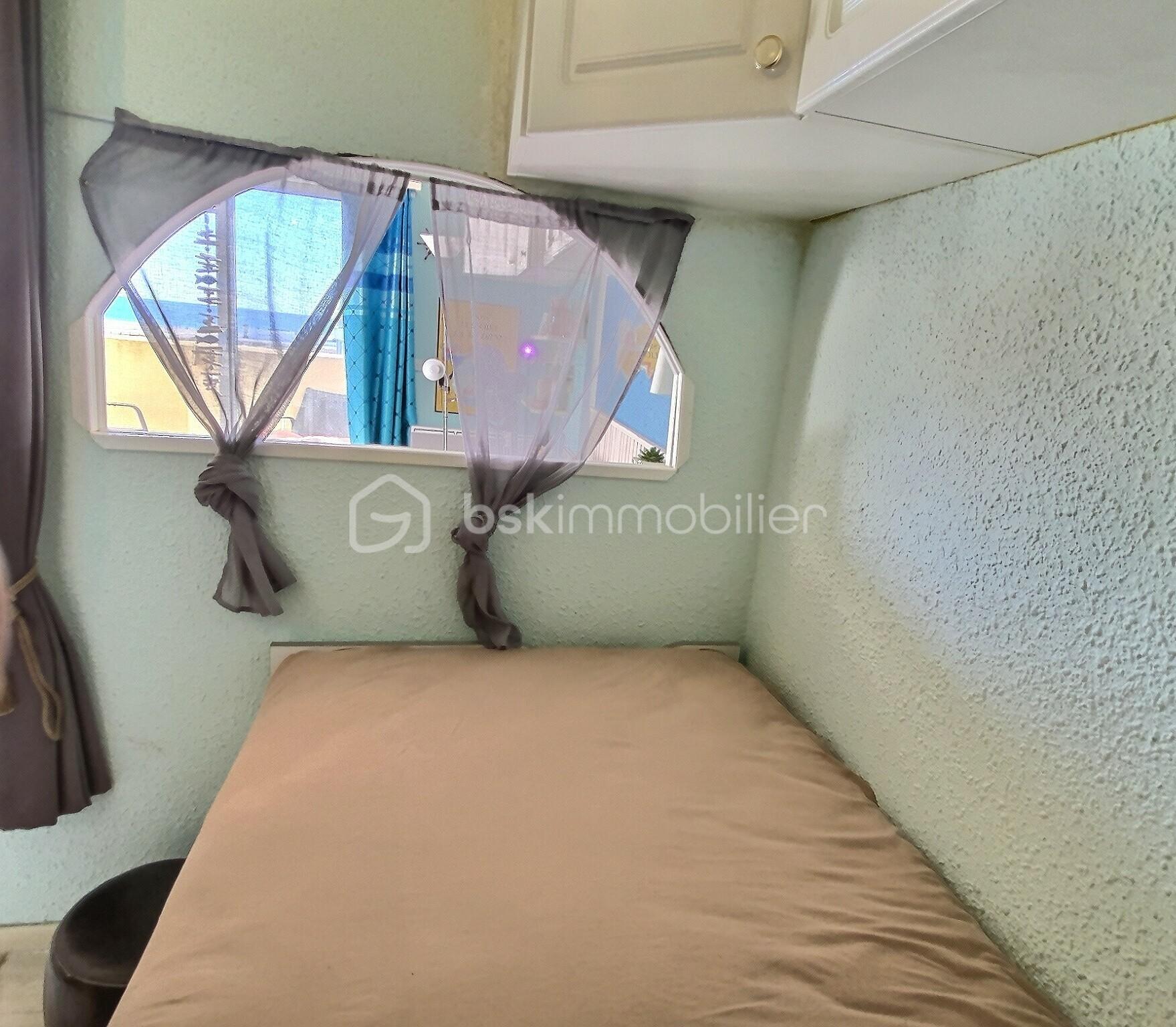 Appartement de 22,50 m² - exposio_132988156.jpg