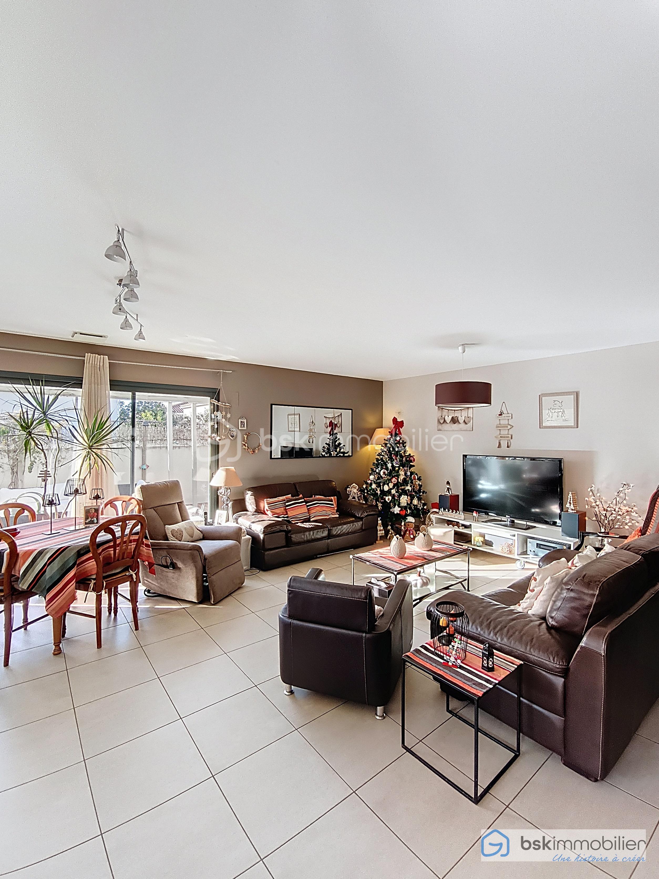 Maison traditionnelle de 145 m² - 1000018031.jpg