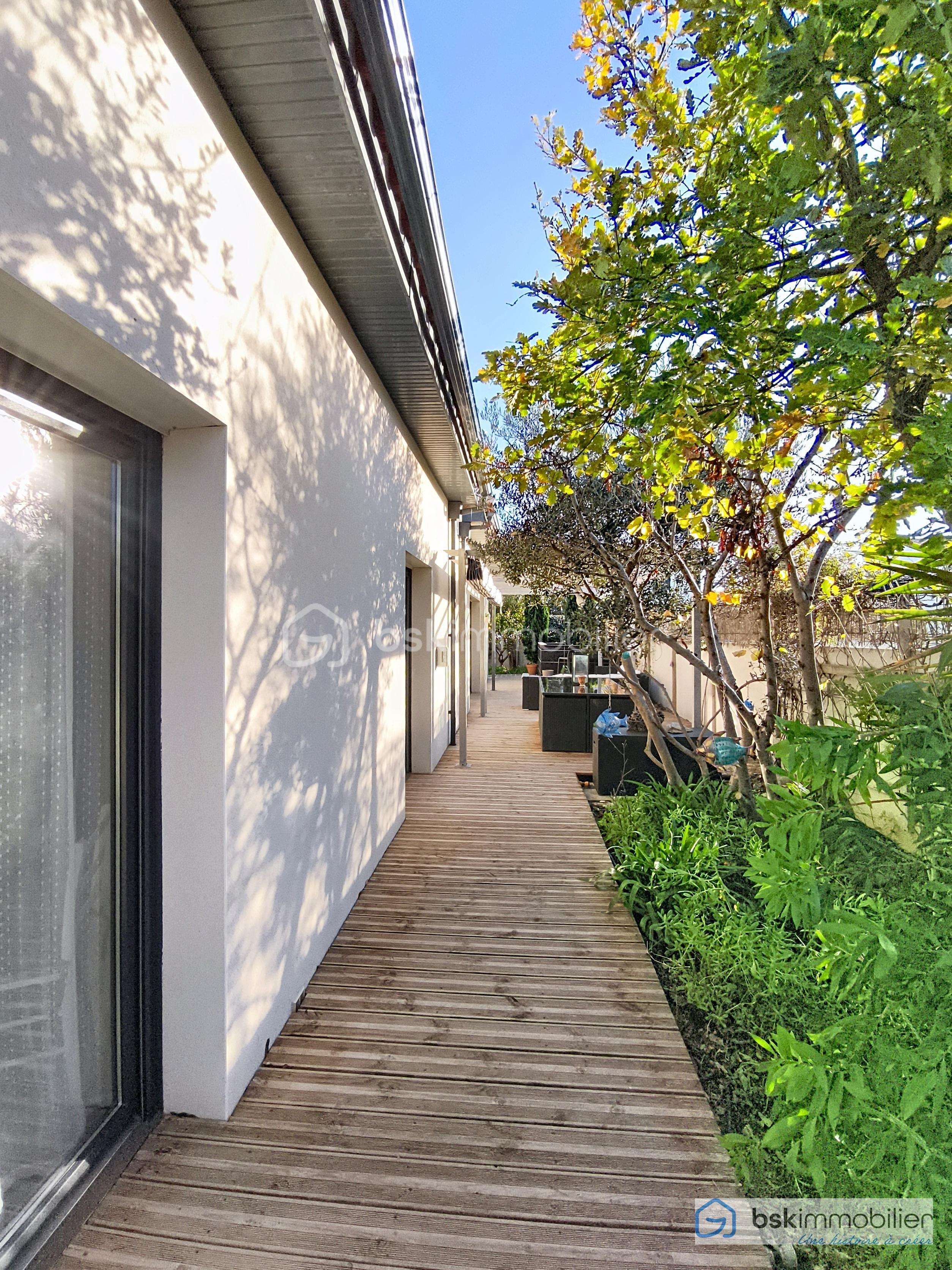 Maison traditionnelle de 145 m² - 1000018042.jpg