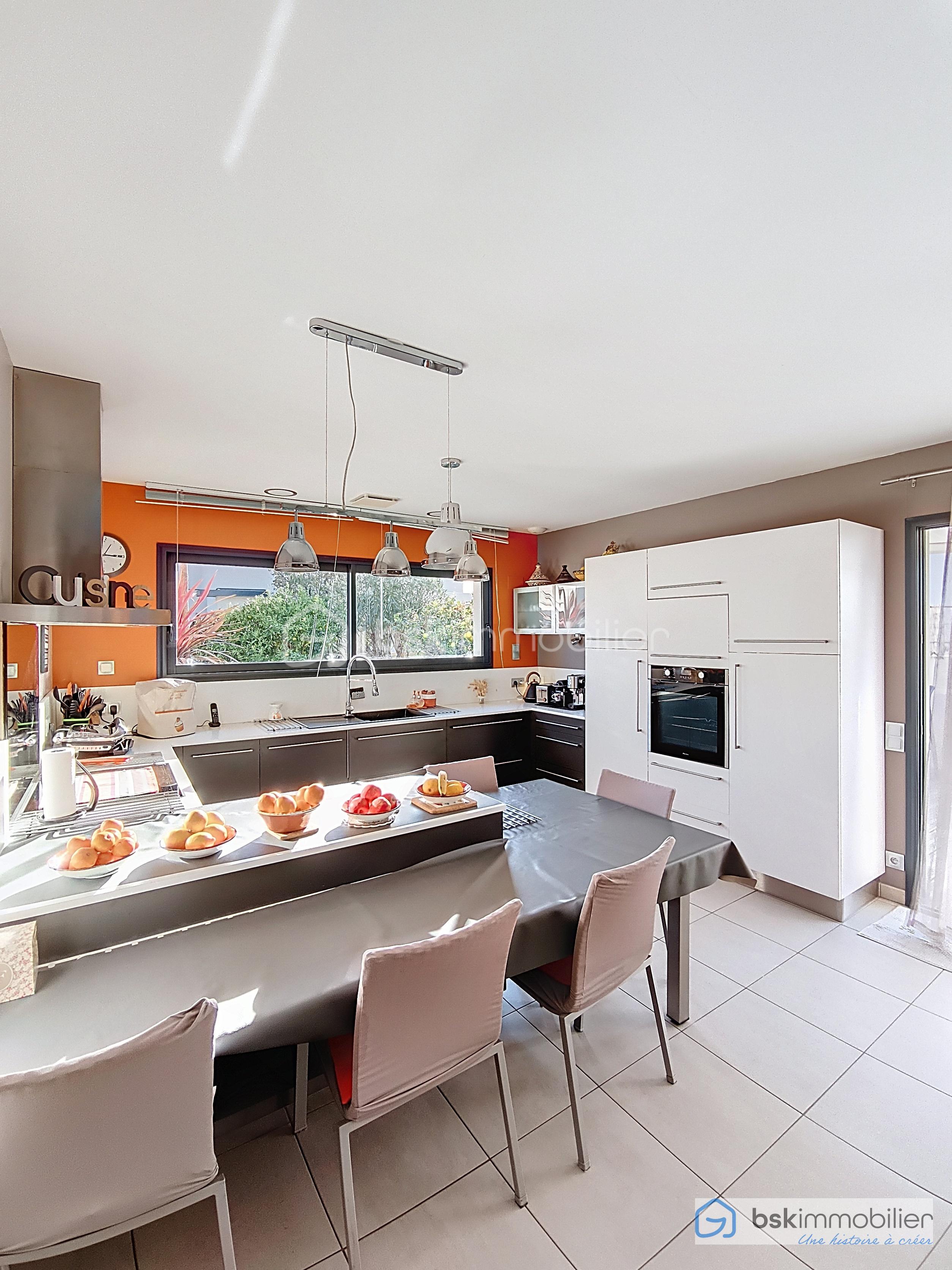 Maison traditionnelle de 145 m² - 1000018050.jpg