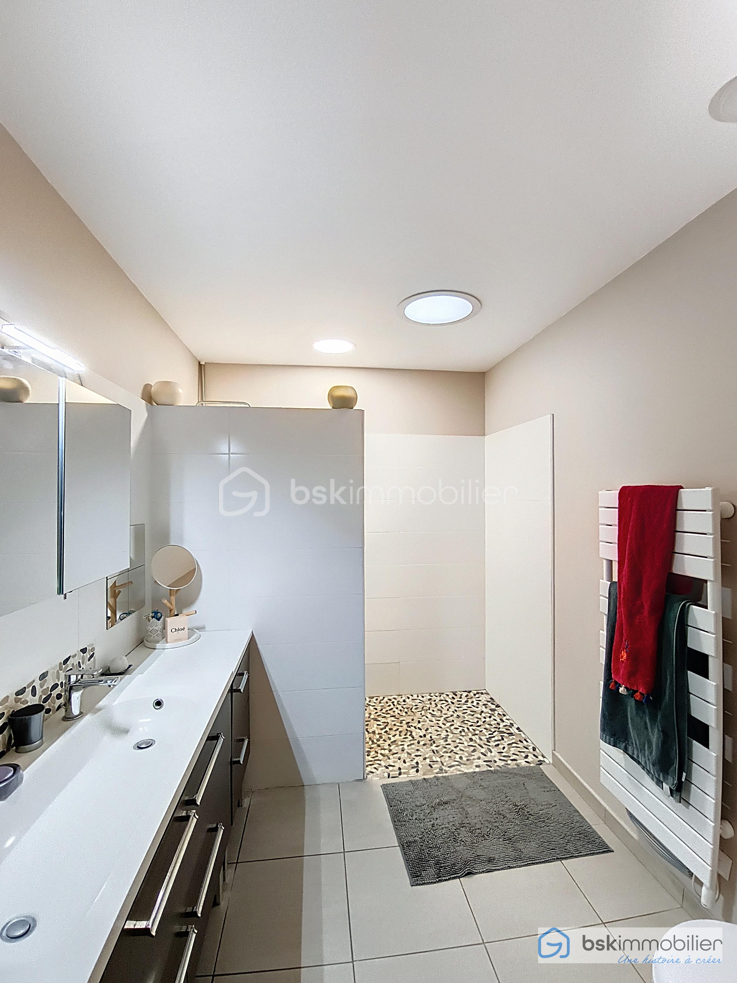 Maison traditionnelle de 145 m² - 1000018061.jpg