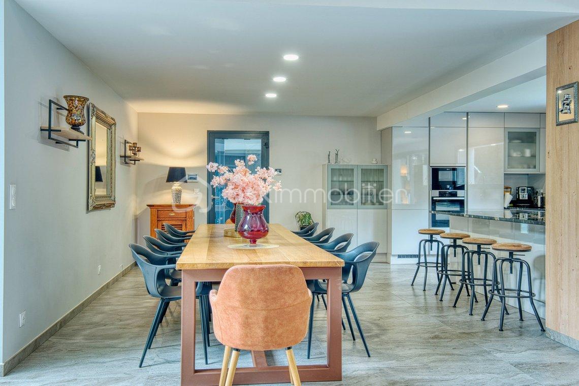 Maison d architecte de 168 m² - 7sKrhTxnEhXtrLI1xXYp_QfGjPWXc5K7FuuVLvABay8eJxFPc.jpeg