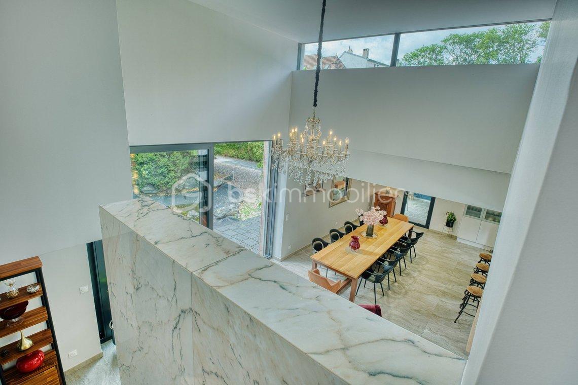 Maison d architecte de 168 m² - kiUbo0NBQiIvDkVWIUV69EHQ5M0B--4HxgFCdgK_EukeJxFPc.jpeg