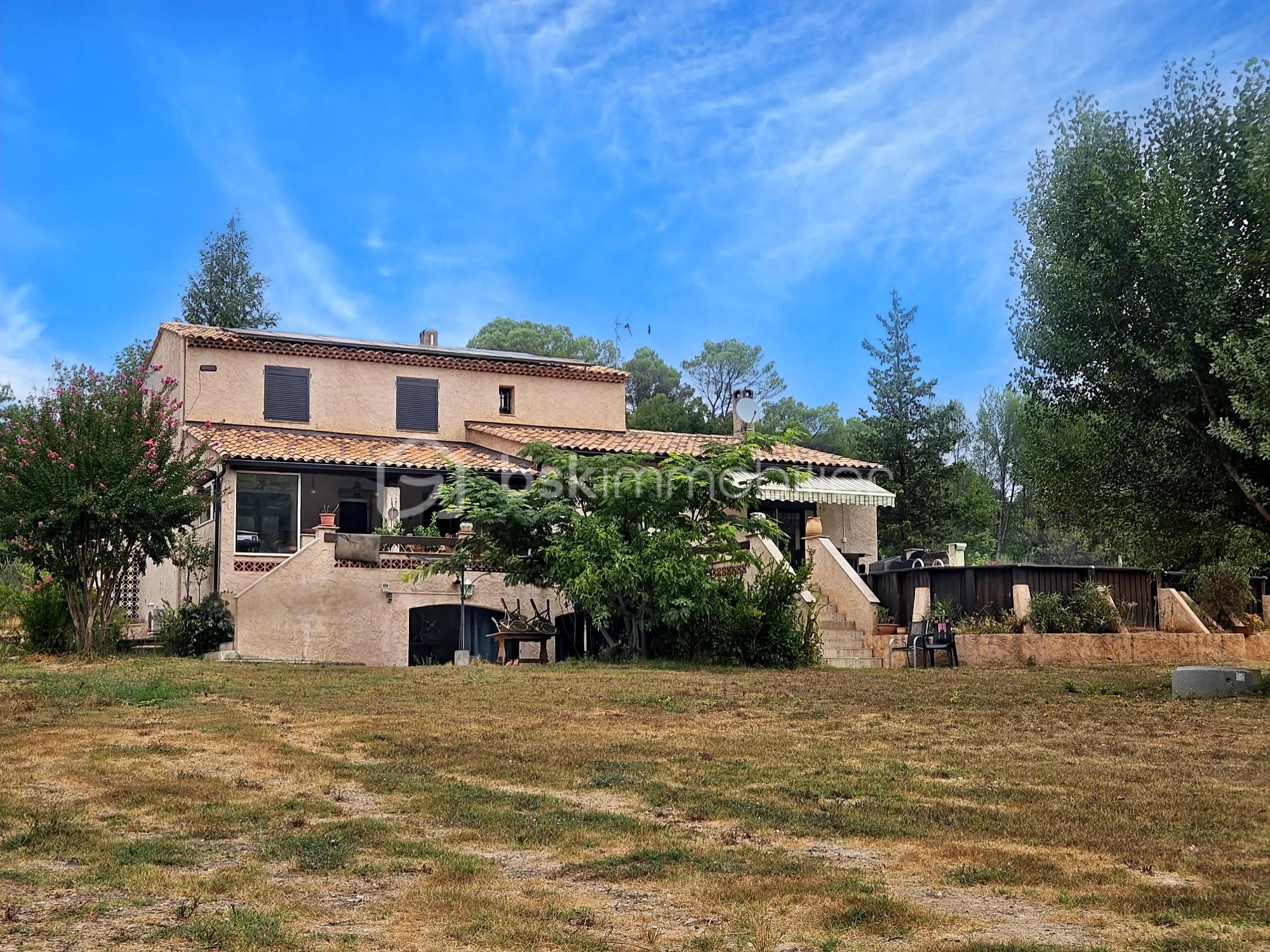 Maison de 185 m² - 9115b17d-5652-4c16-9da3-22598e126daa.jpg