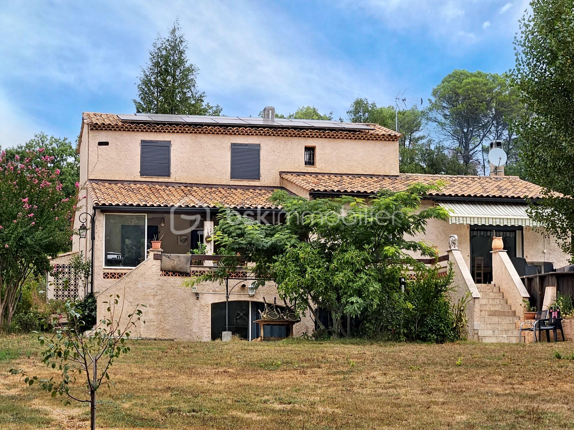 Maison de 185 m² - e1f1ef09-584c-4b3b-9810-f69c2f1f7a3c.jpg
