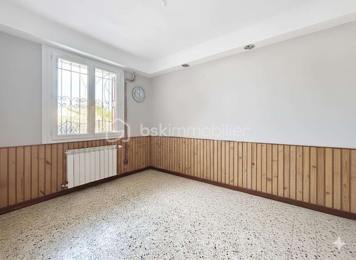 Maison traditionnelle de 150 m² - 10+.png