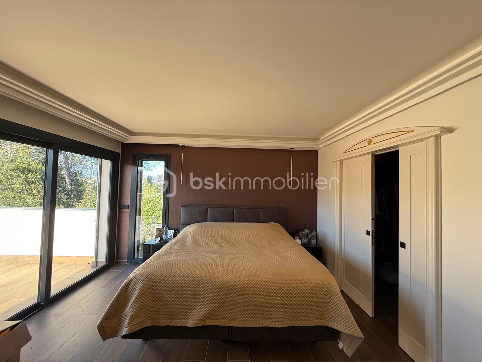 PHOTO-2025-12-03-14-55-22 3.jpg