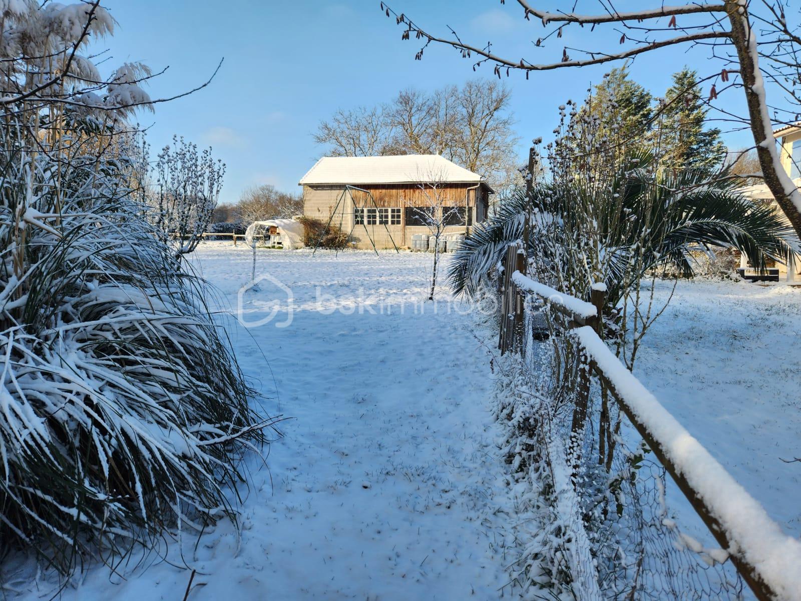 Maison de 400 m² - IMG-20260108-WA0005.jpg